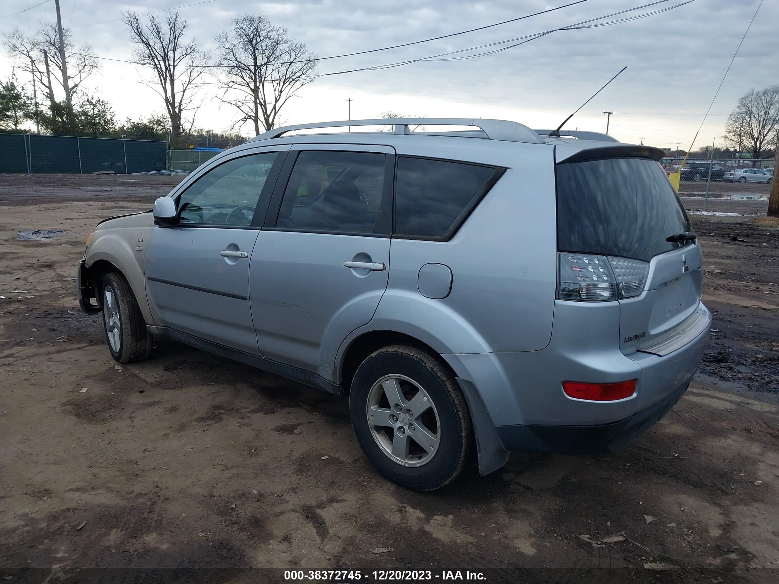 Photo 2 VIN: JA4MT41X37U009445 - MITSUBISHI OUTLANDER 