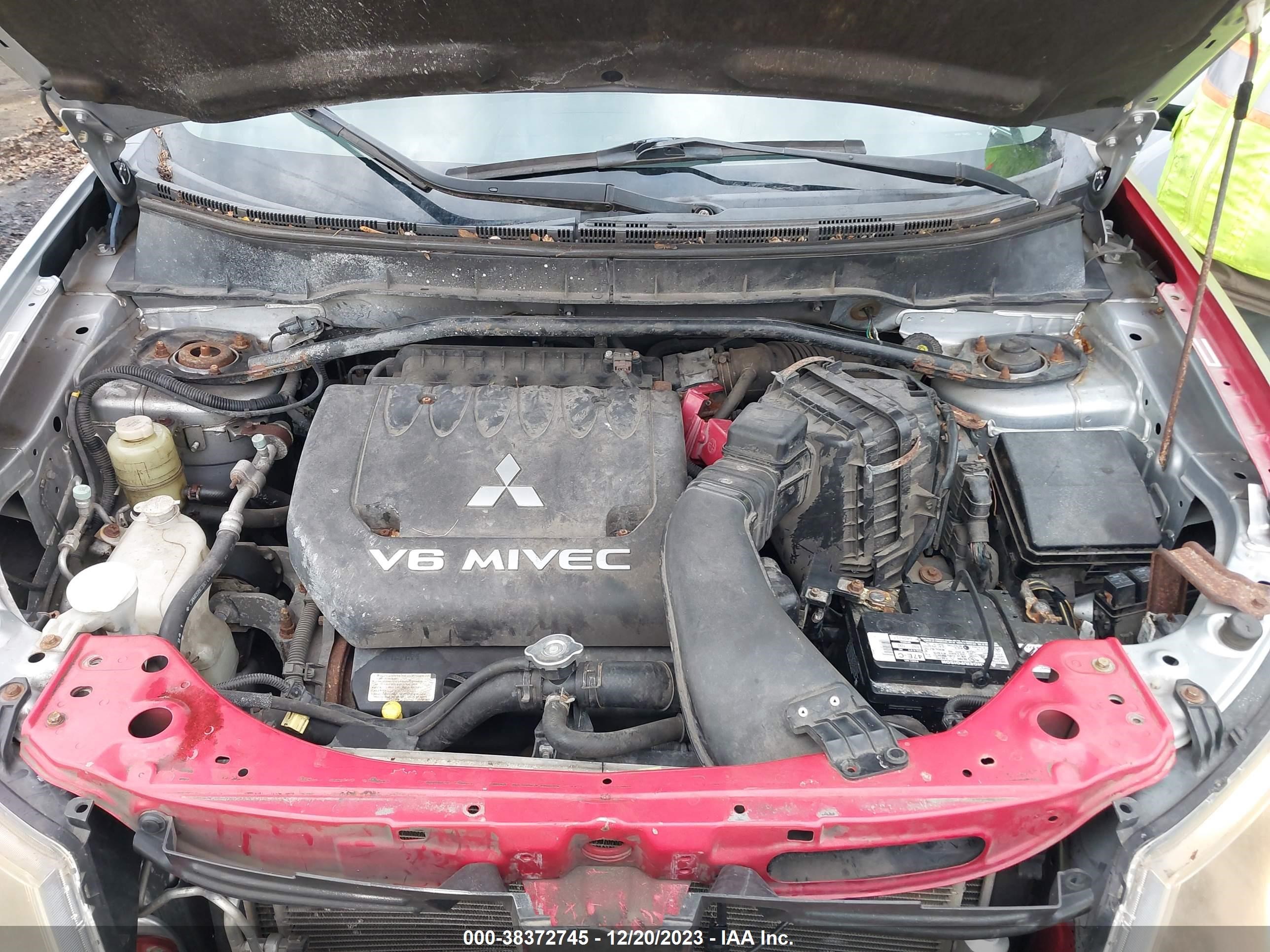 Photo 9 VIN: JA4MT41X37U009445 - MITSUBISHI OUTLANDER 