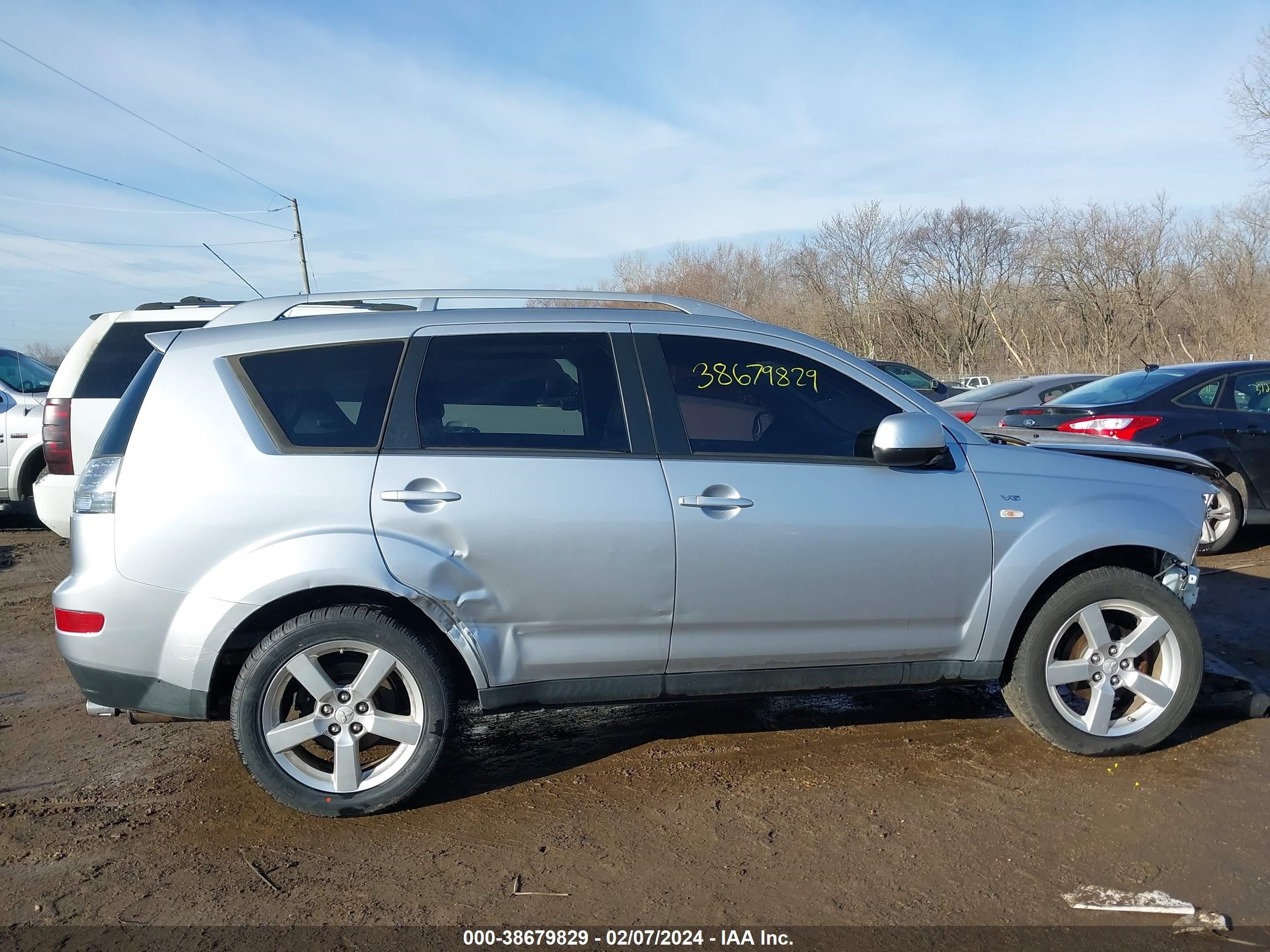 Photo 13 VIN: JA4MT41X38Z020336 - MITSUBISHI OUTLANDER 