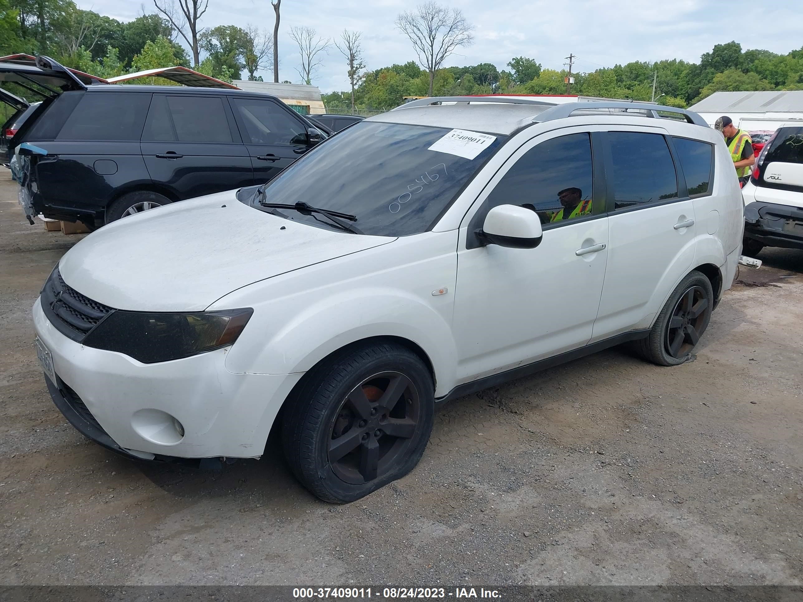 Photo 1 VIN: JA4MT41X47U005467 - MITSUBISHI OUTLANDER 