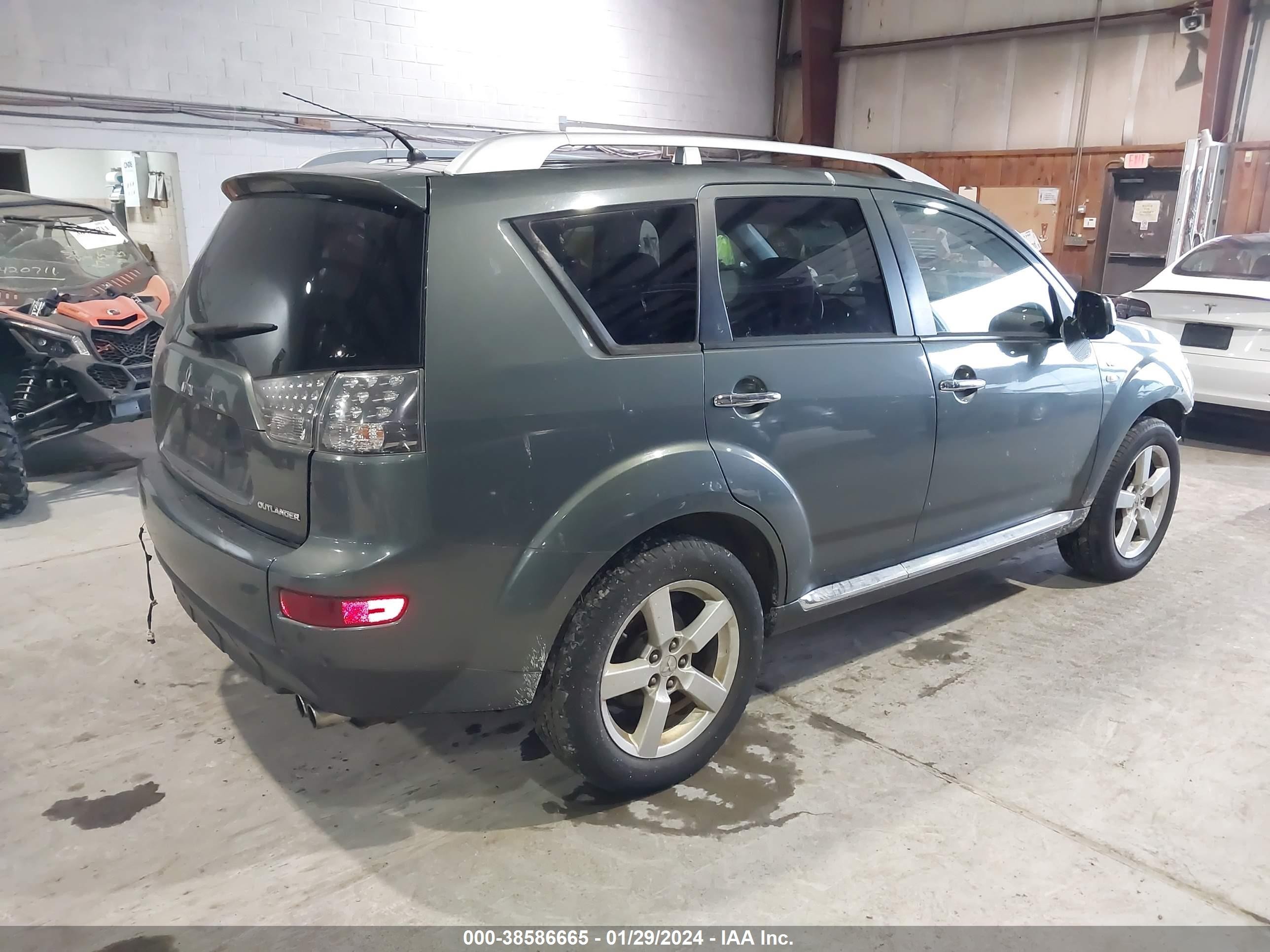 Photo 4 VIN: JA4MT41X49Z004700 - MITSUBISHI OUTLANDER 