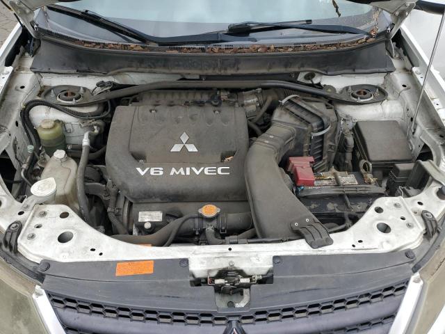 Photo 10 VIN: JA4MT41X88Z011440 - MITSUBISHI OUTLANDER 