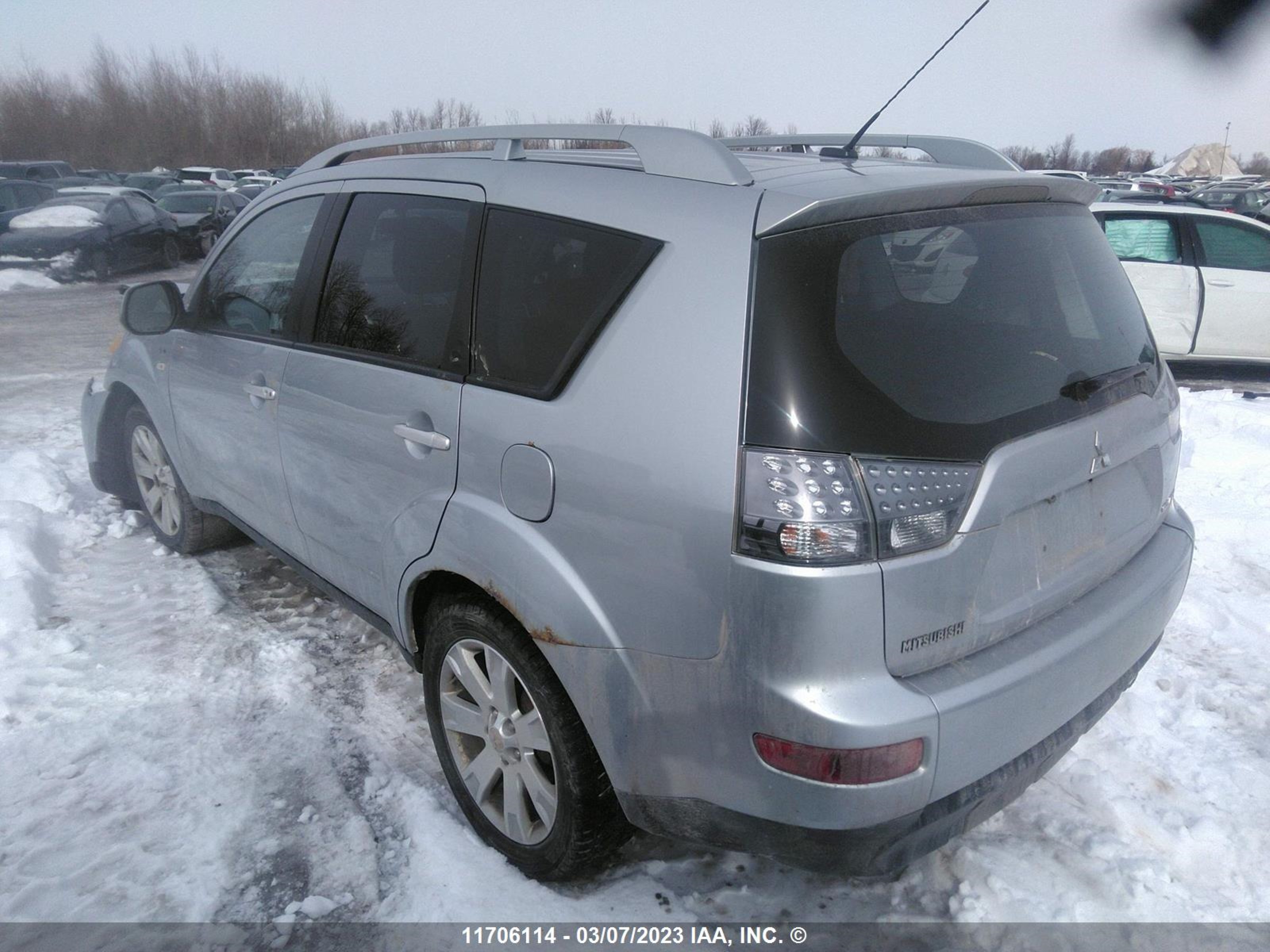 Photo 2 VIN: JA4MT41X88Z604280 - MITSUBISHI OUTLANDER 