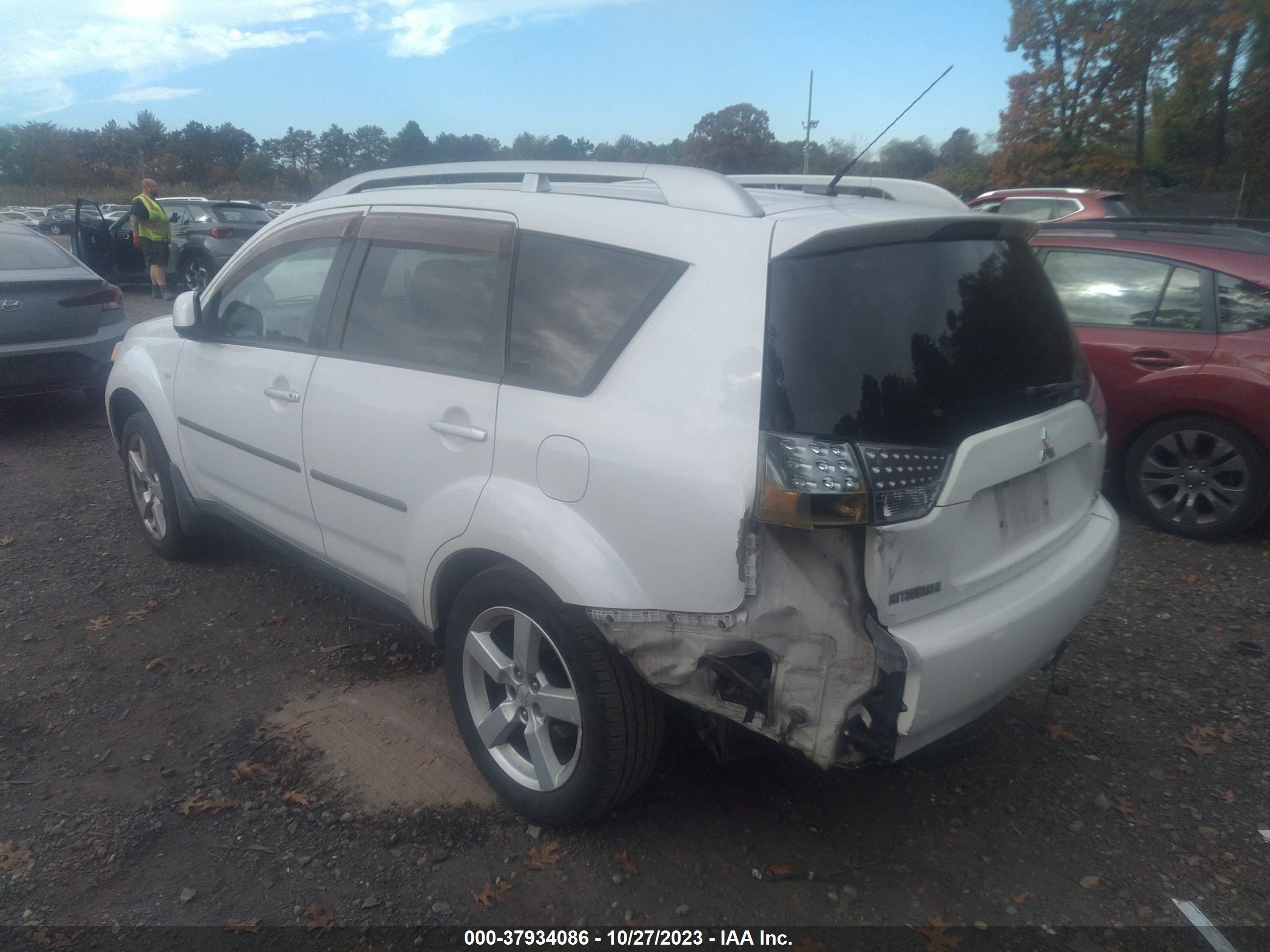 Photo 2 VIN: JA4MT41X97Z009775 - MITSUBISHI OUTLANDER 