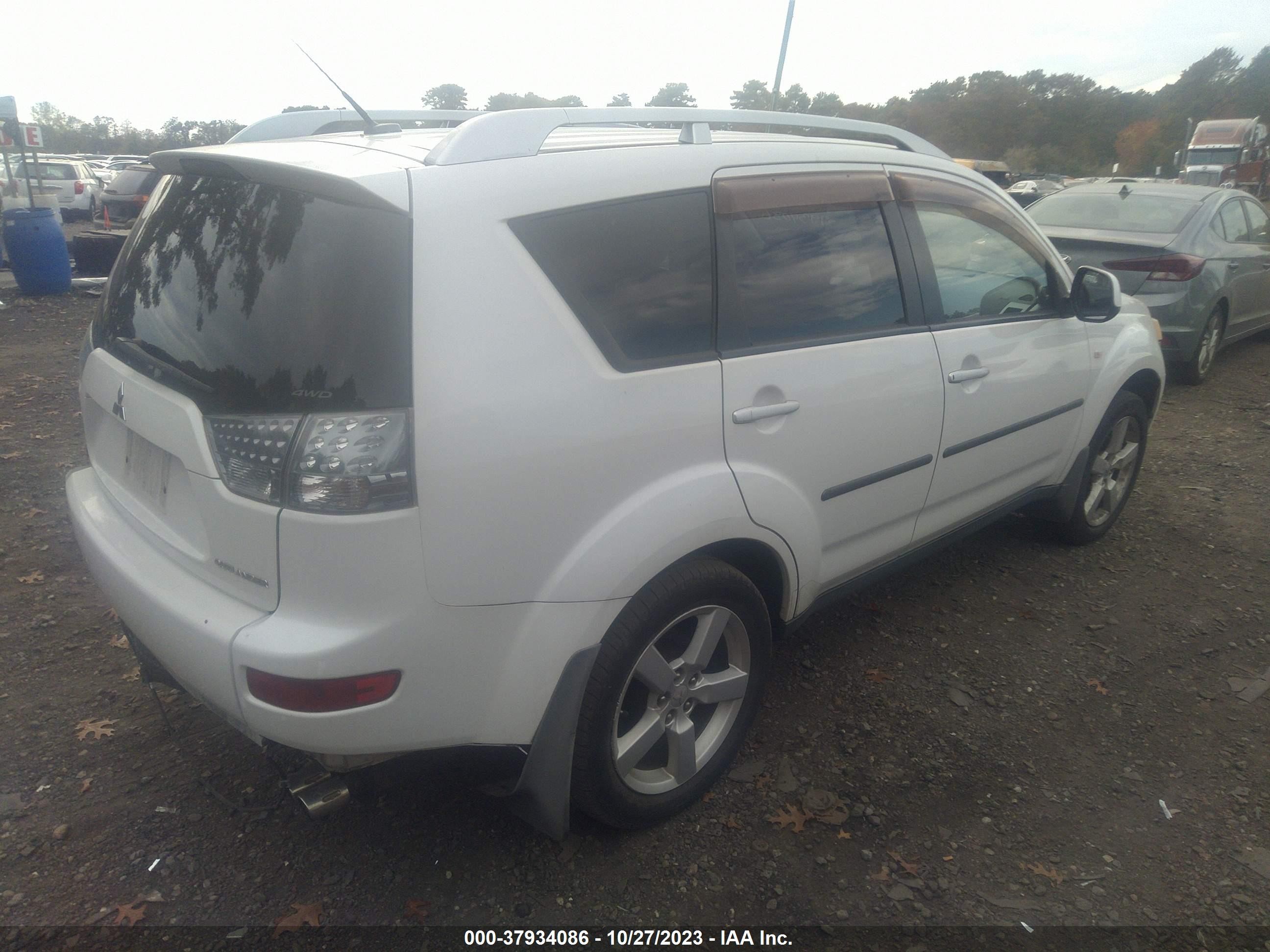 Photo 3 VIN: JA4MT41X97Z009775 - MITSUBISHI OUTLANDER 