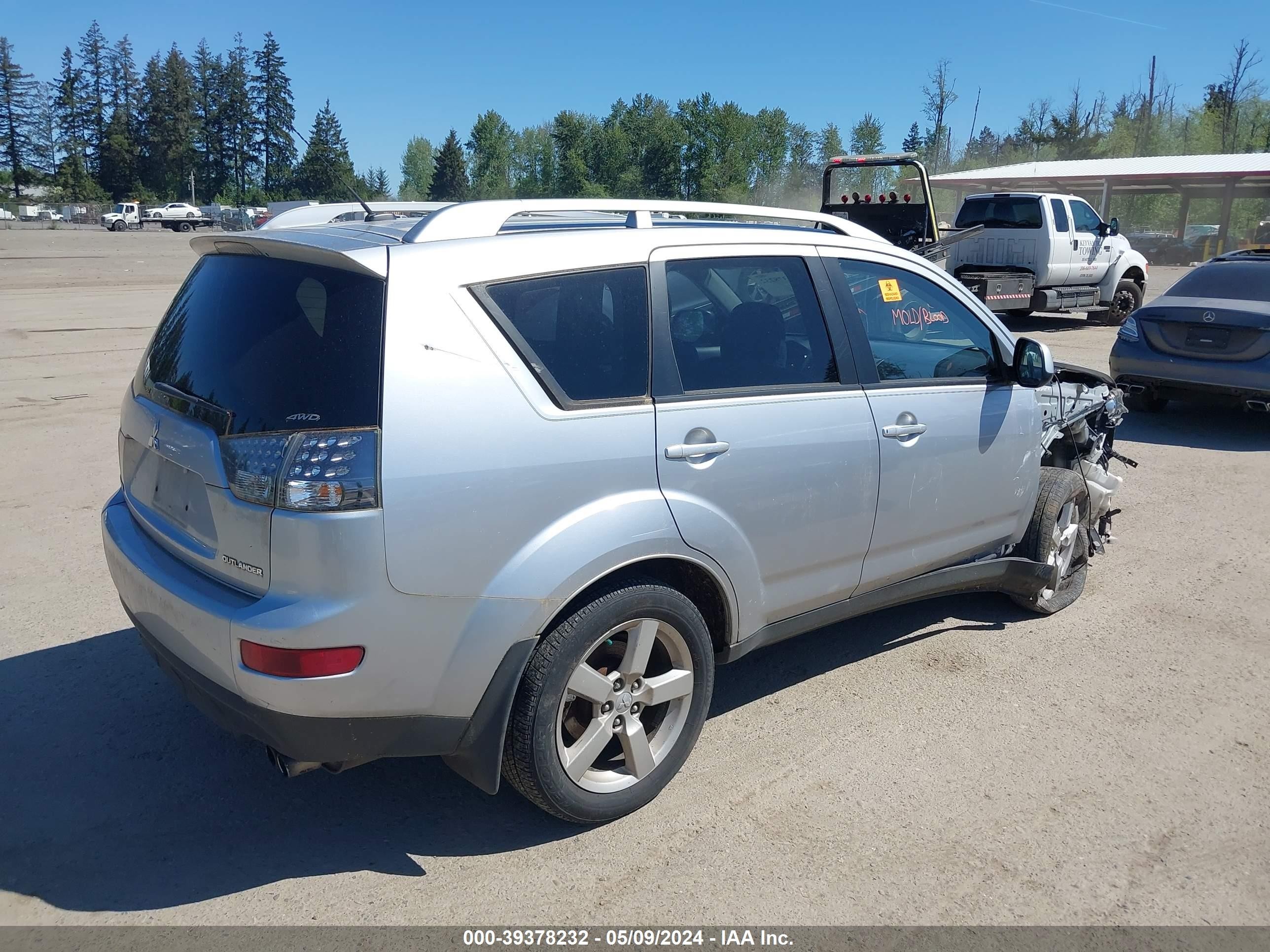 Photo 3 VIN: JA4MT41X98Z011611 - MITSUBISHI OUTLANDER 