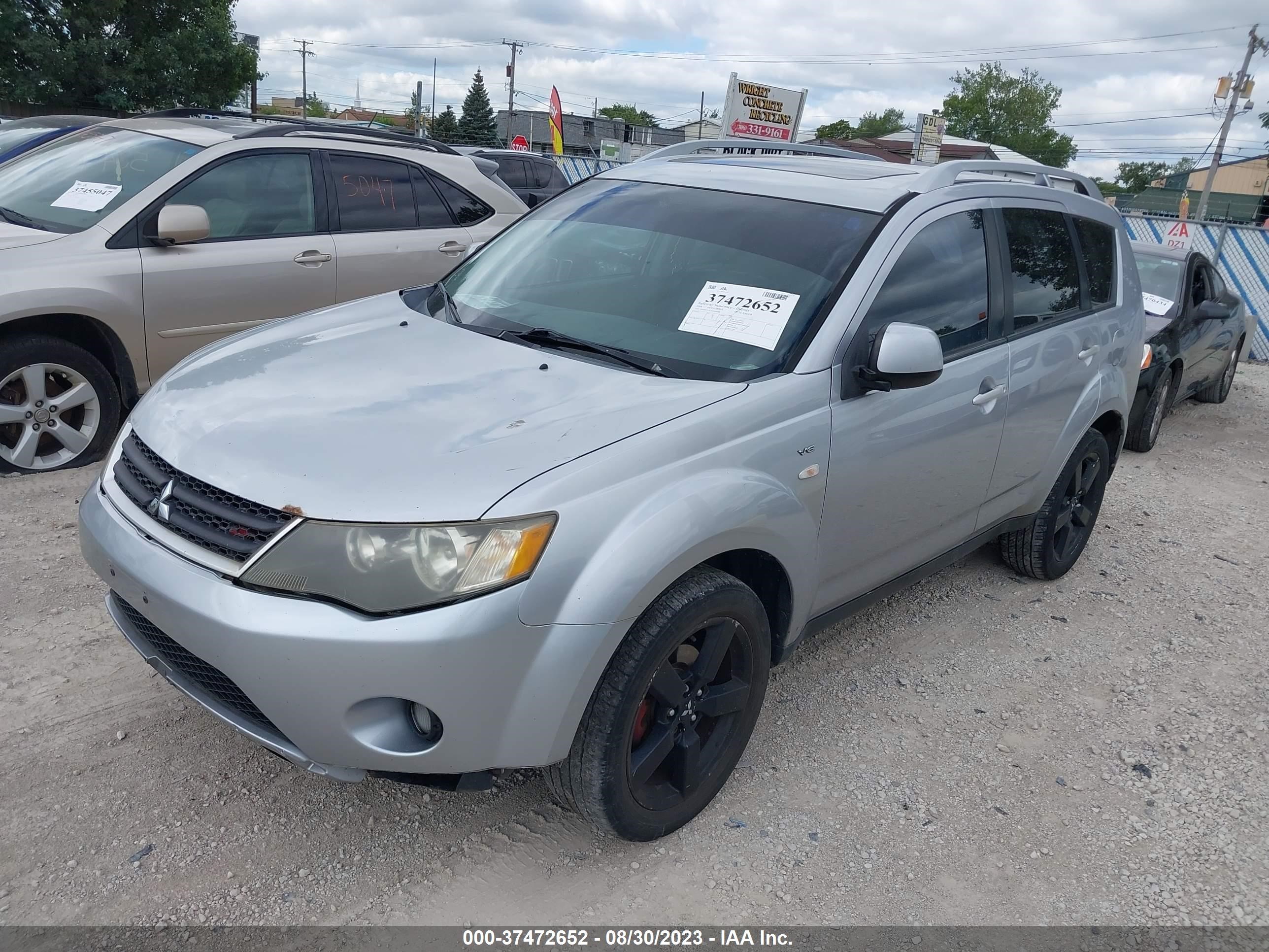 Photo 1 VIN: JA4MT41XX8Z009088 - MITSUBISHI OUTLANDER 