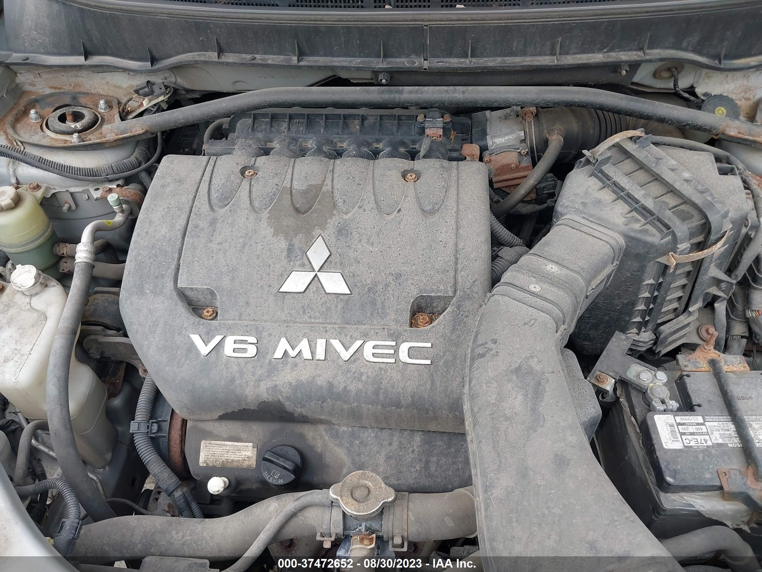 Photo 9 VIN: JA4MT41XX8Z009088 - MITSUBISHI OUTLANDER 