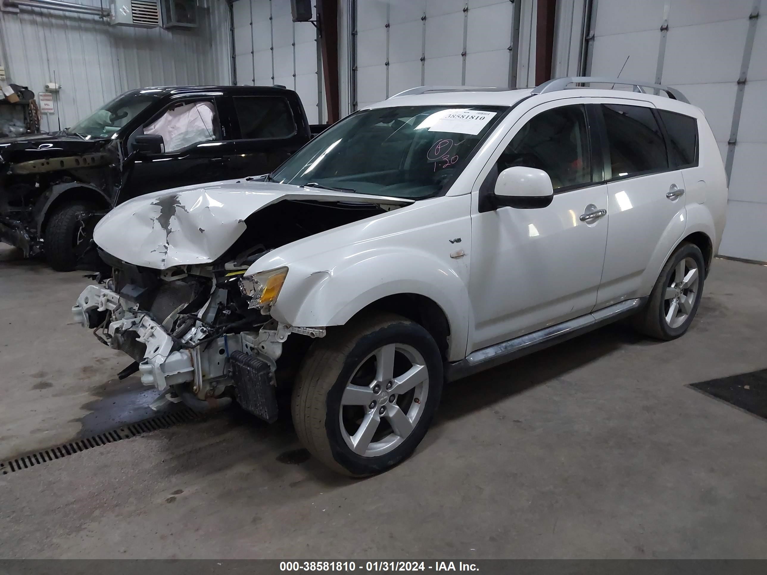 Photo 1 VIN: JA4MT41XX9Z010422 - MITSUBISHI OUTLANDER 