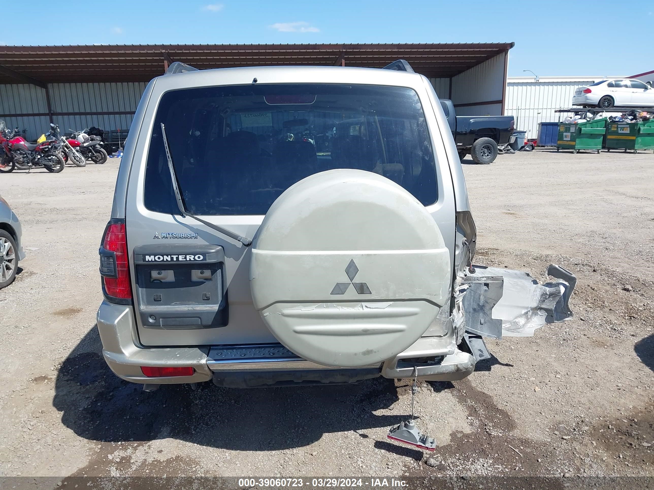 Photo 16 VIN: JA4MW31R12J060097 - MITSUBISHI MONTERO 