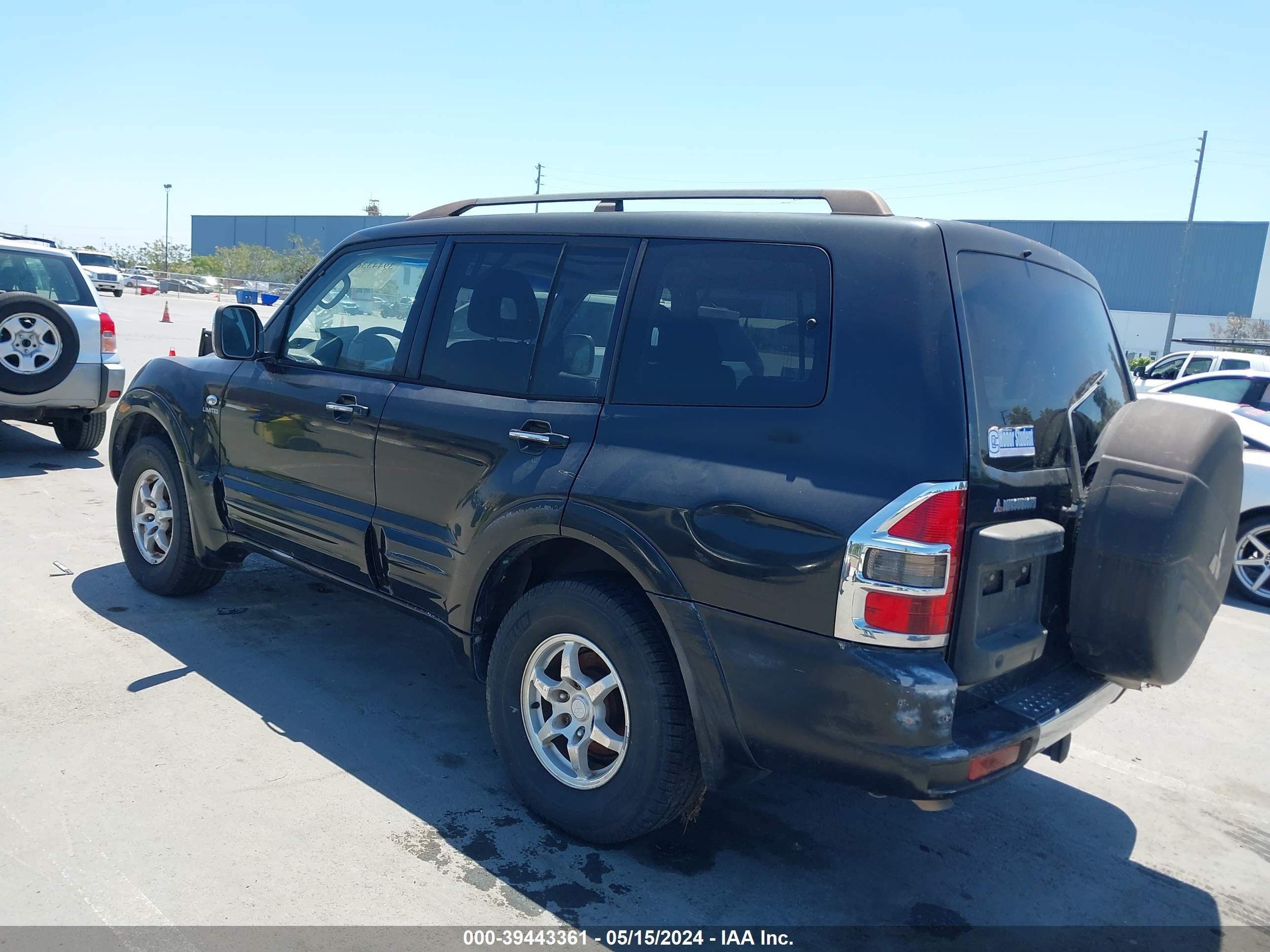 Photo 2 VIN: JA4MW51R11J013467 - MITSUBISHI MONTERO 