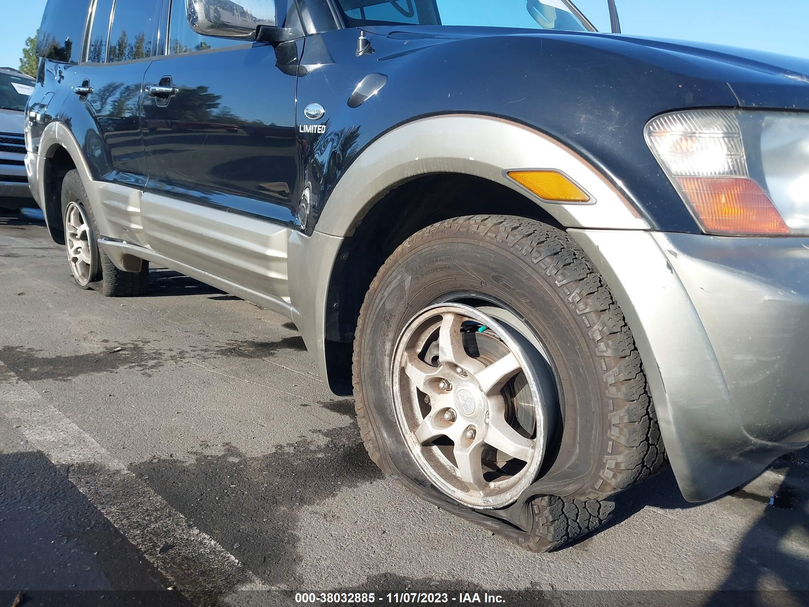 Photo 5 VIN: JA4MW51R11J022282 - MITSUBISHI MONTERO 