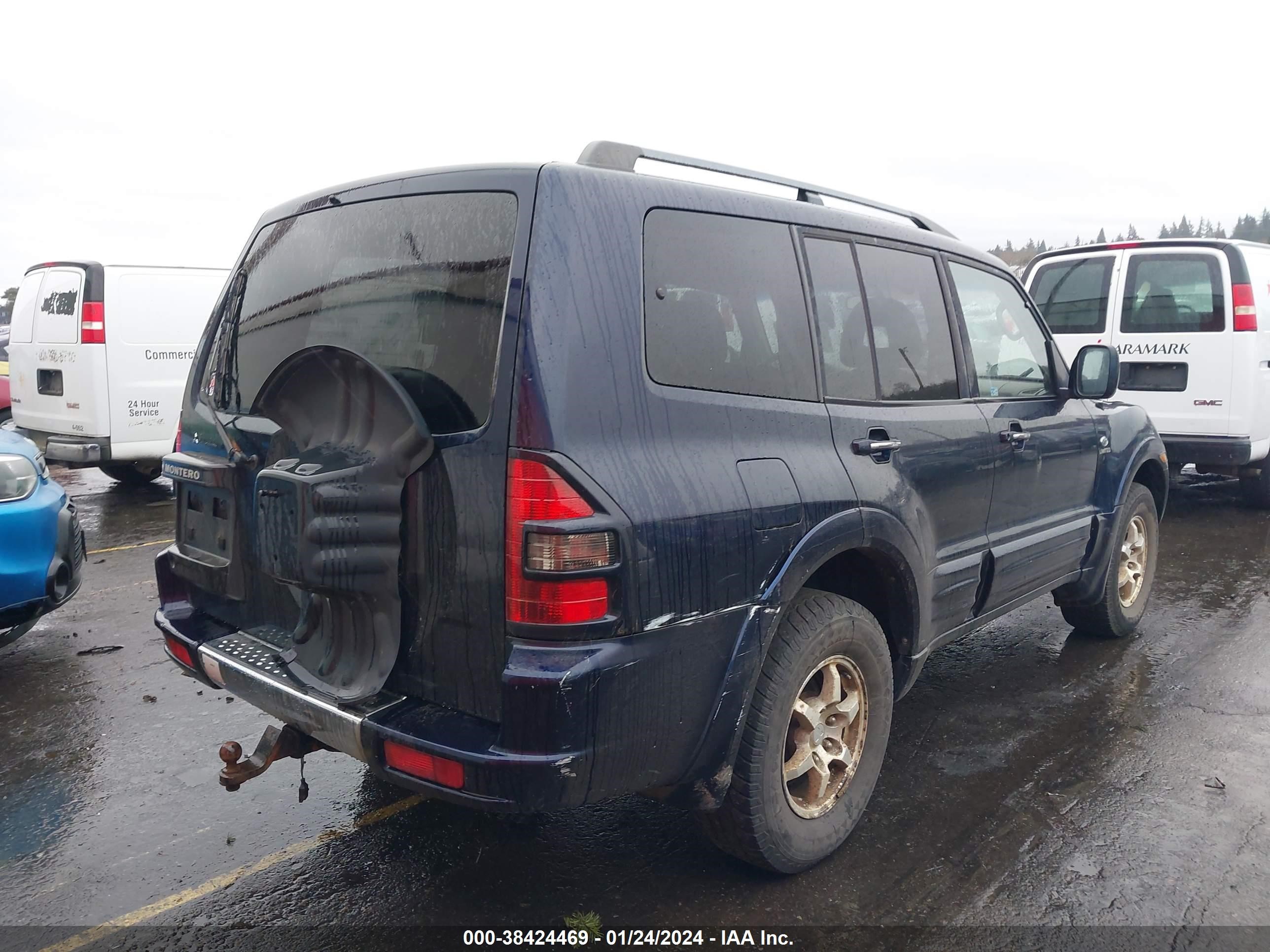 Photo 3 VIN: JA4MW51R42J062924 - MITSUBISHI MONTERO 