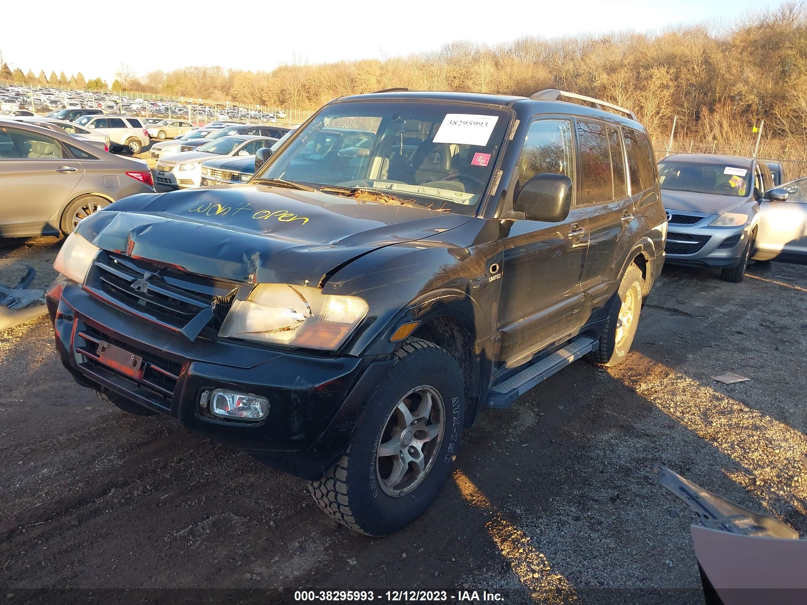 Photo 1 VIN: JA4MW51R82J005299 - MITSUBISHI MONTERO 