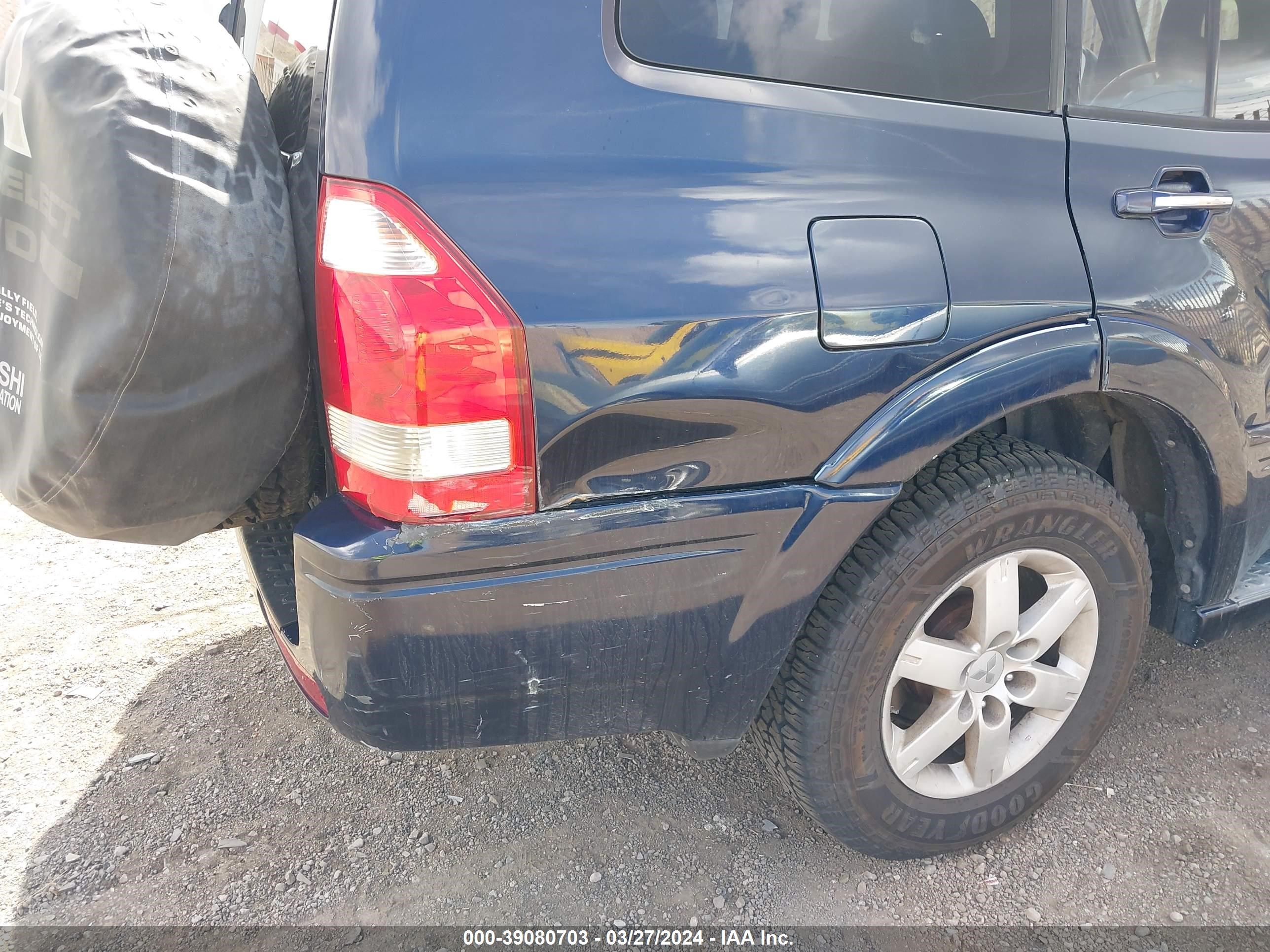 Photo 5 VIN: JA4MW51S95J001155 - MITSUBISHI MONTERO 