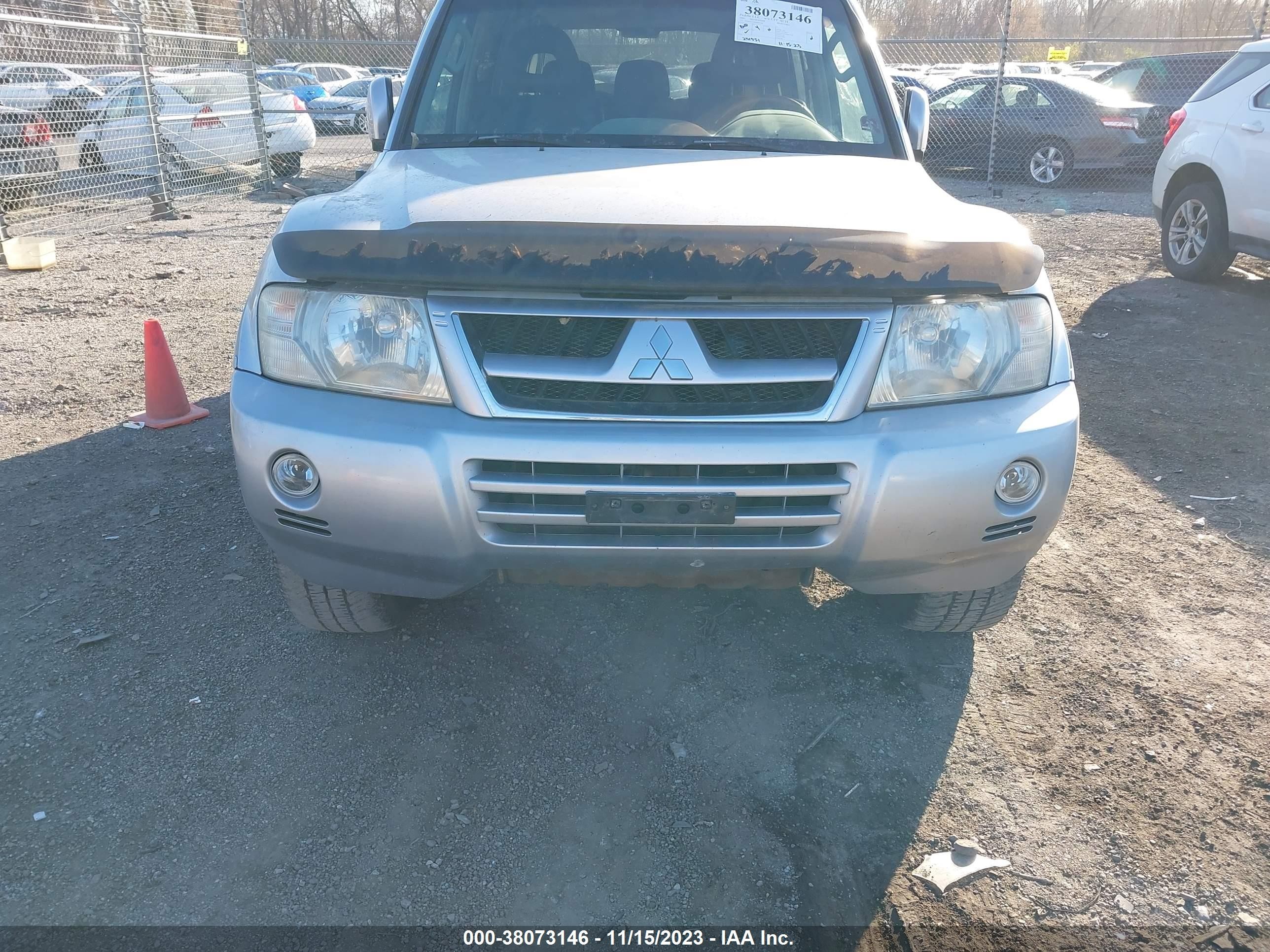 Photo 5 VIN: JA4MW51SX6J000288 - MITSUBISHI MONTERO 