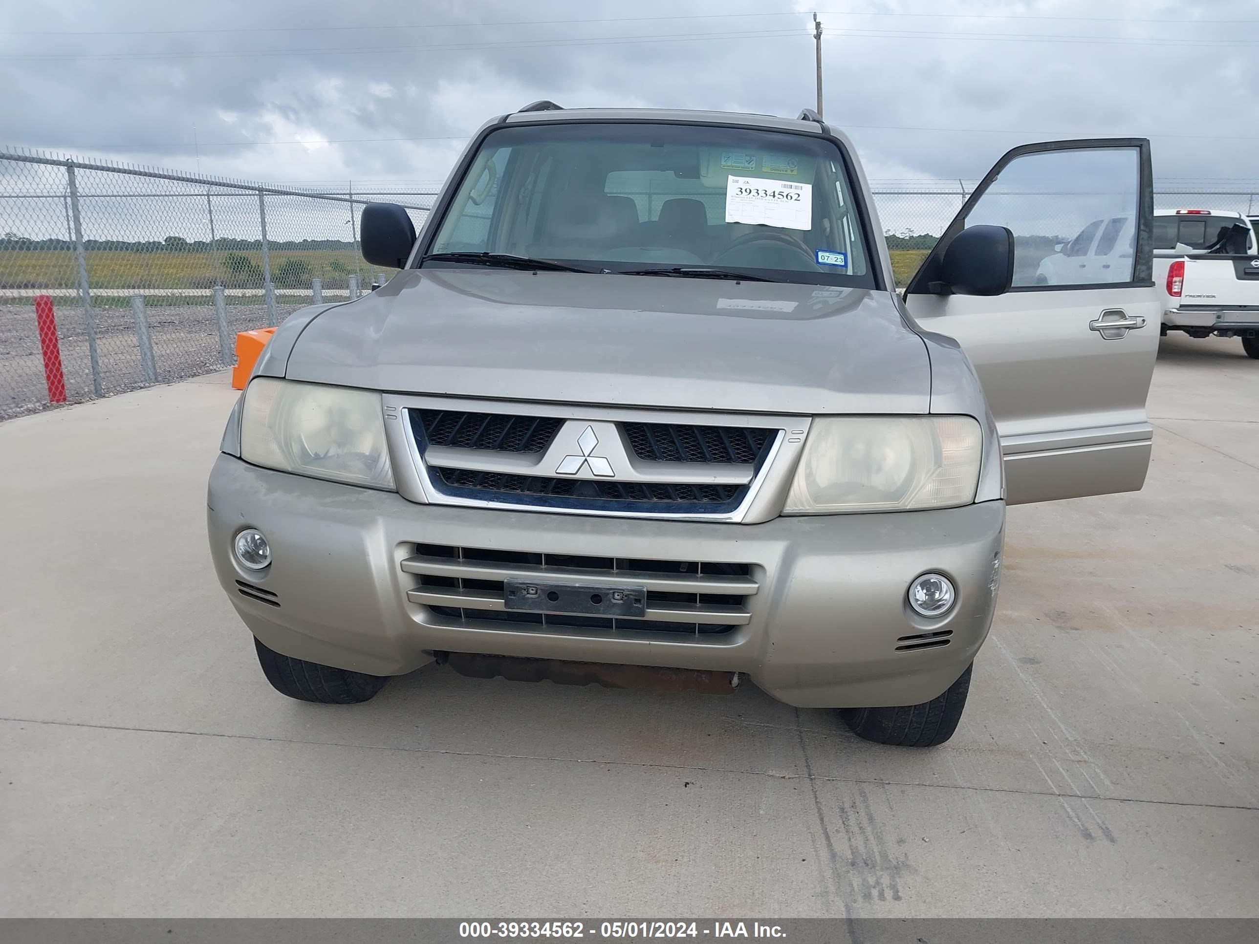 Photo 5 VIN: JA4NW51S13J017383 - MITSUBISHI MONTERO 