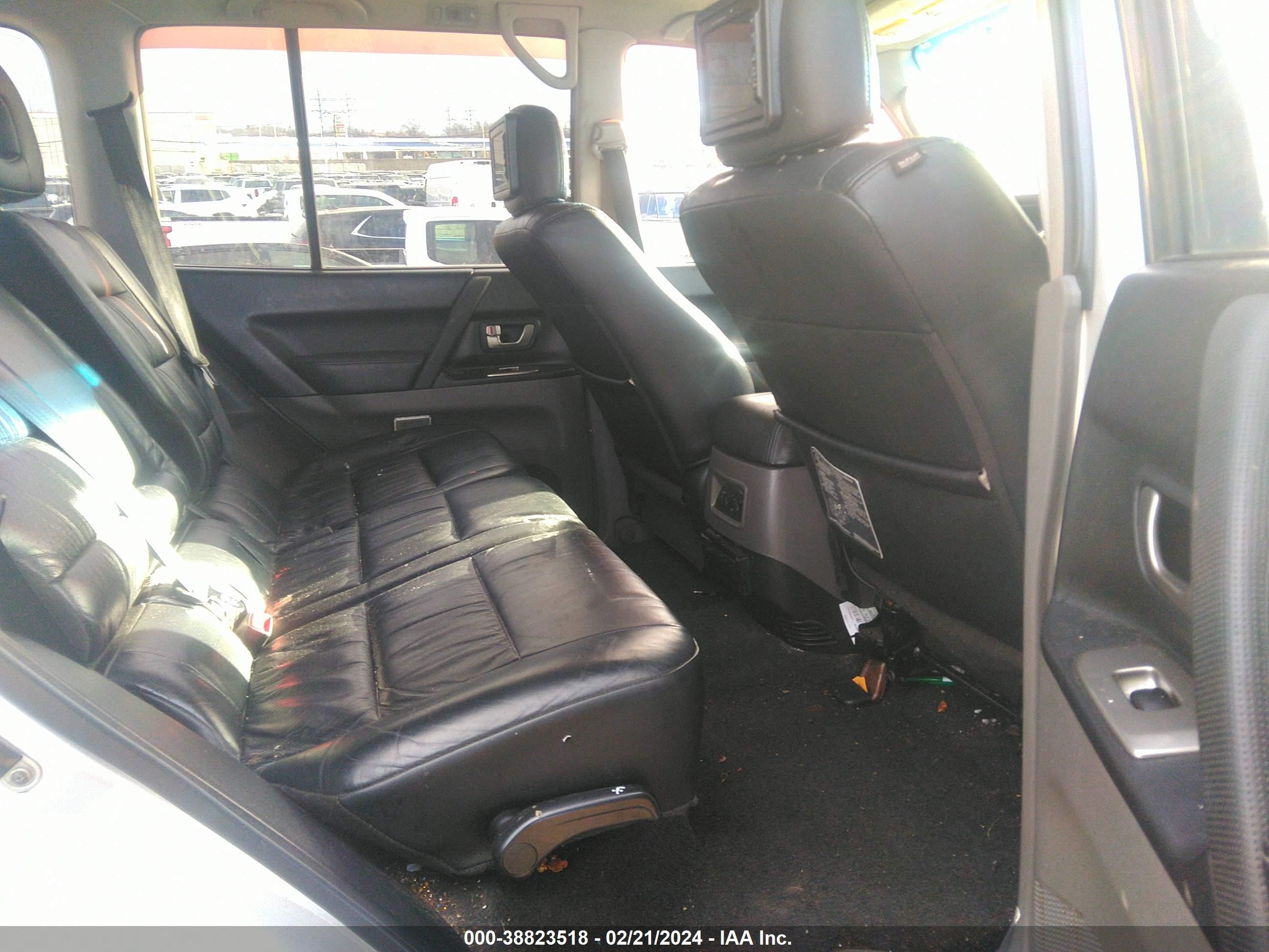 Photo 6 VIN: JA4NW51S53J028306 - MITSUBISHI MONTERO 