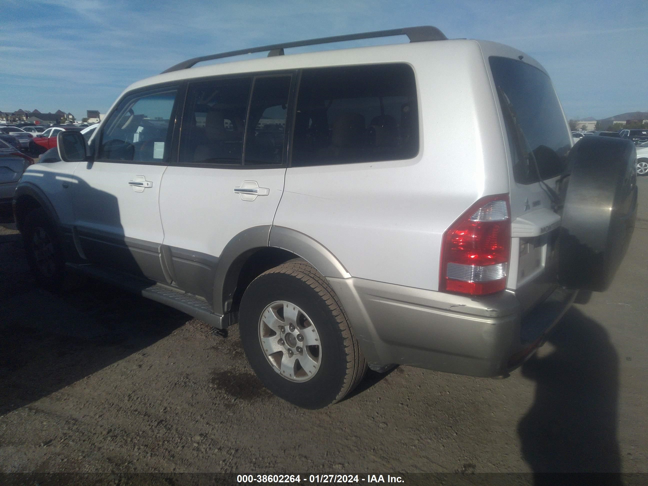 Photo 2 VIN: JA4NW51S53J039497 - MITSUBISHI MONTERO 