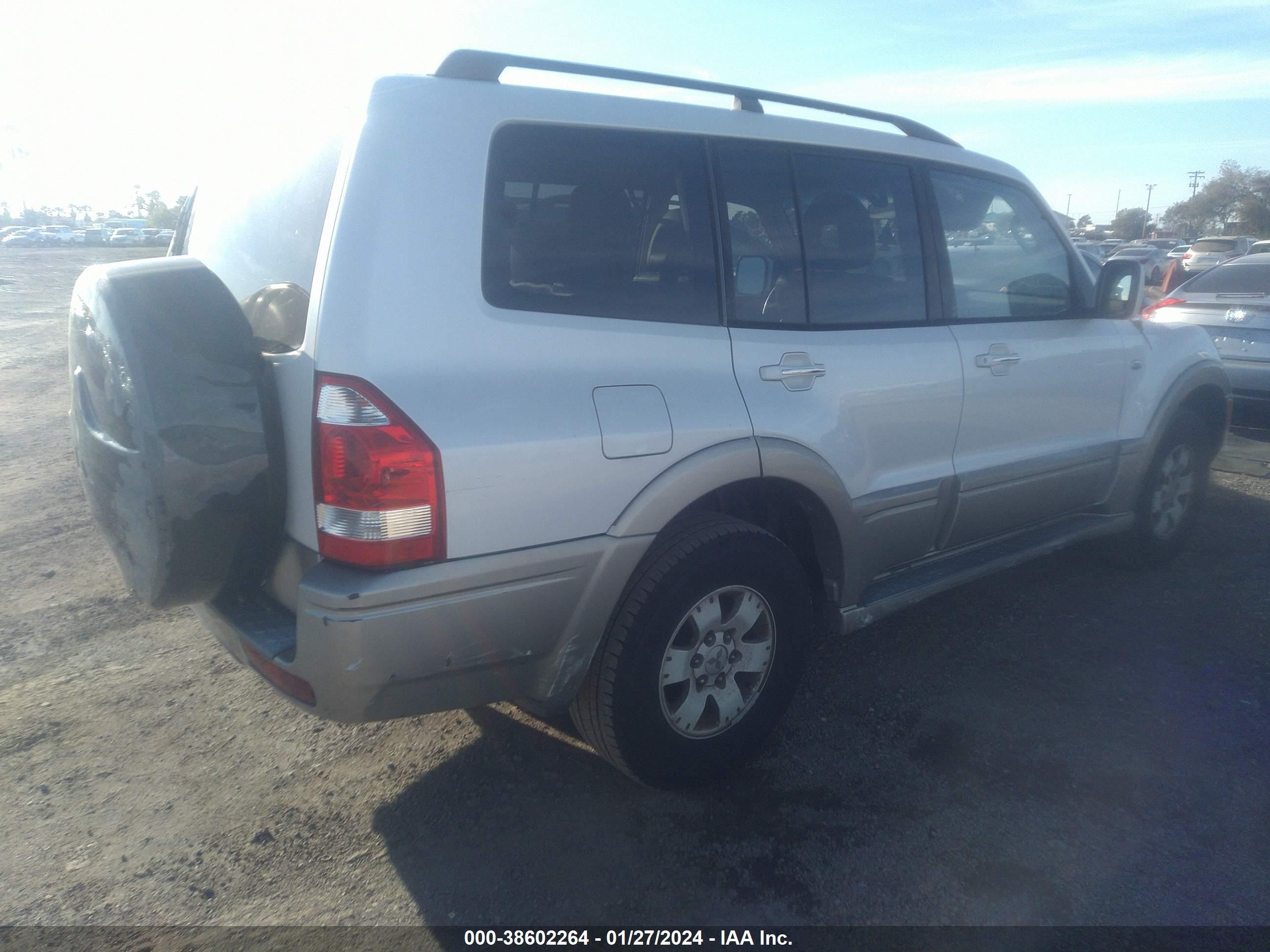 Photo 3 VIN: JA4NW51S53J039497 - MITSUBISHI MONTERO 