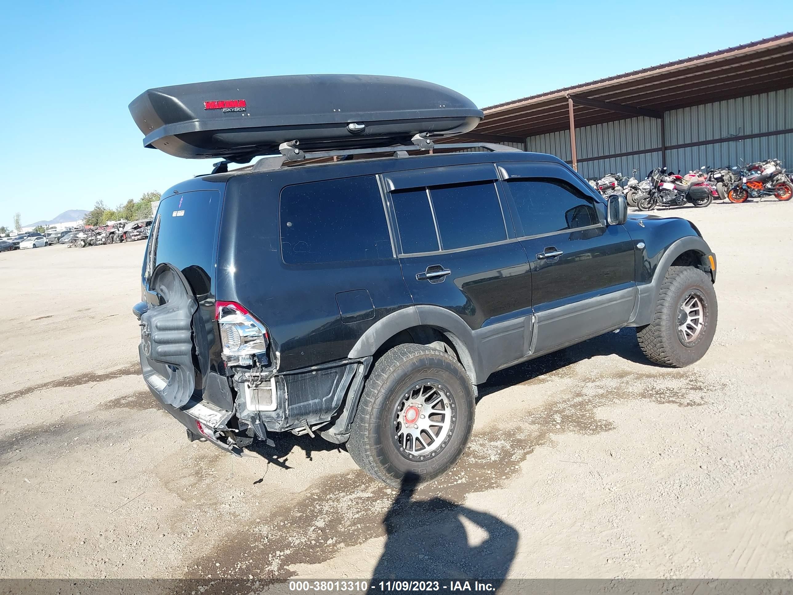 Photo 3 VIN: JA4NW51S93J050342 - MITSUBISHI MONTERO 