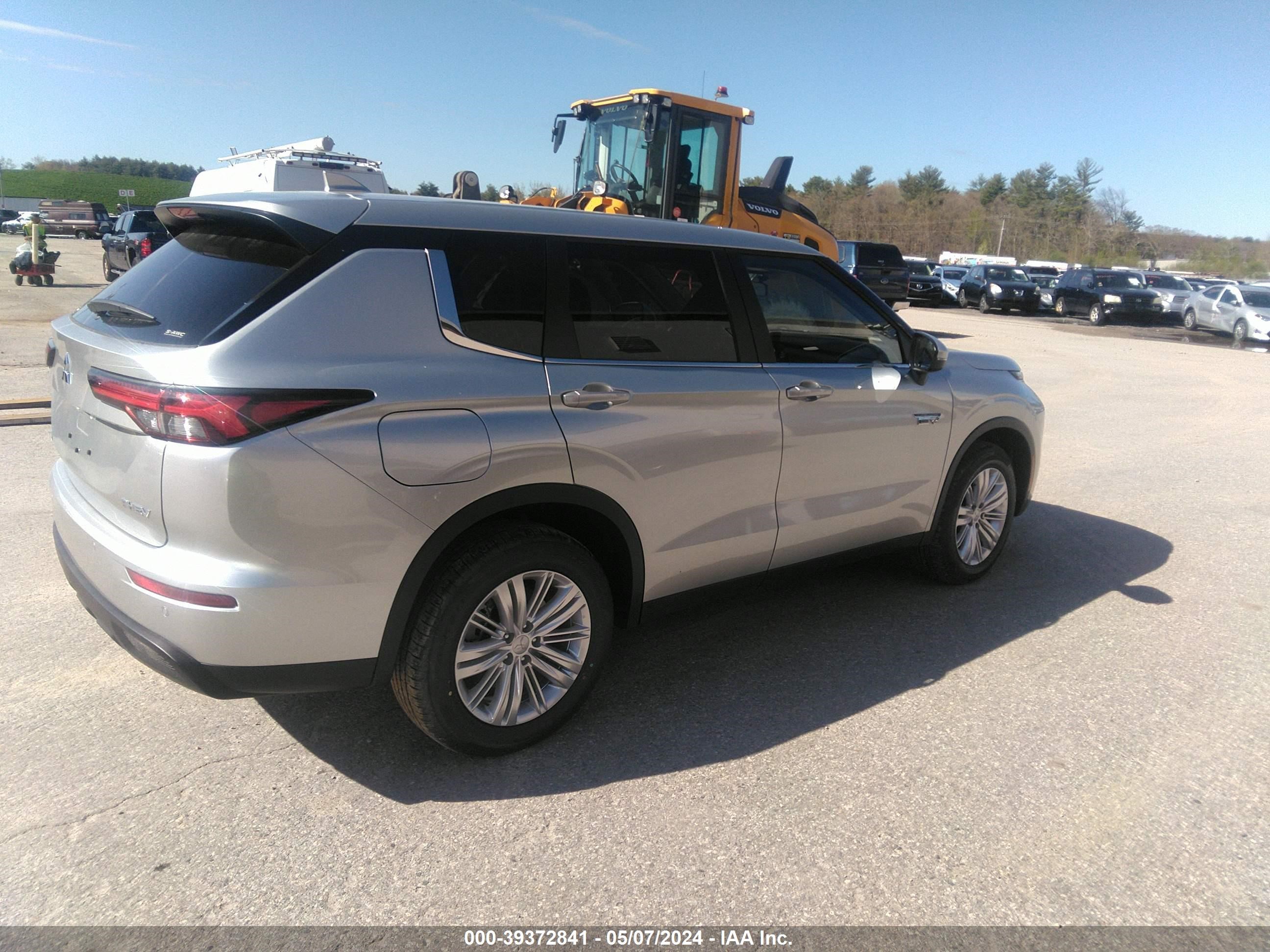 Photo 3 VIN: JA4T5UA91RZ049245 - MITSUBISHI OUTLANDER 