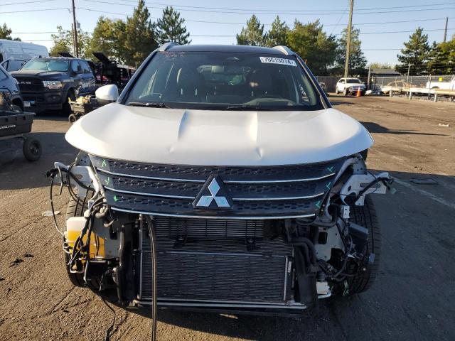 Photo 4 VIN: JA4T5VA92PZ016807 - MITSUBISHI OUTLANDER 