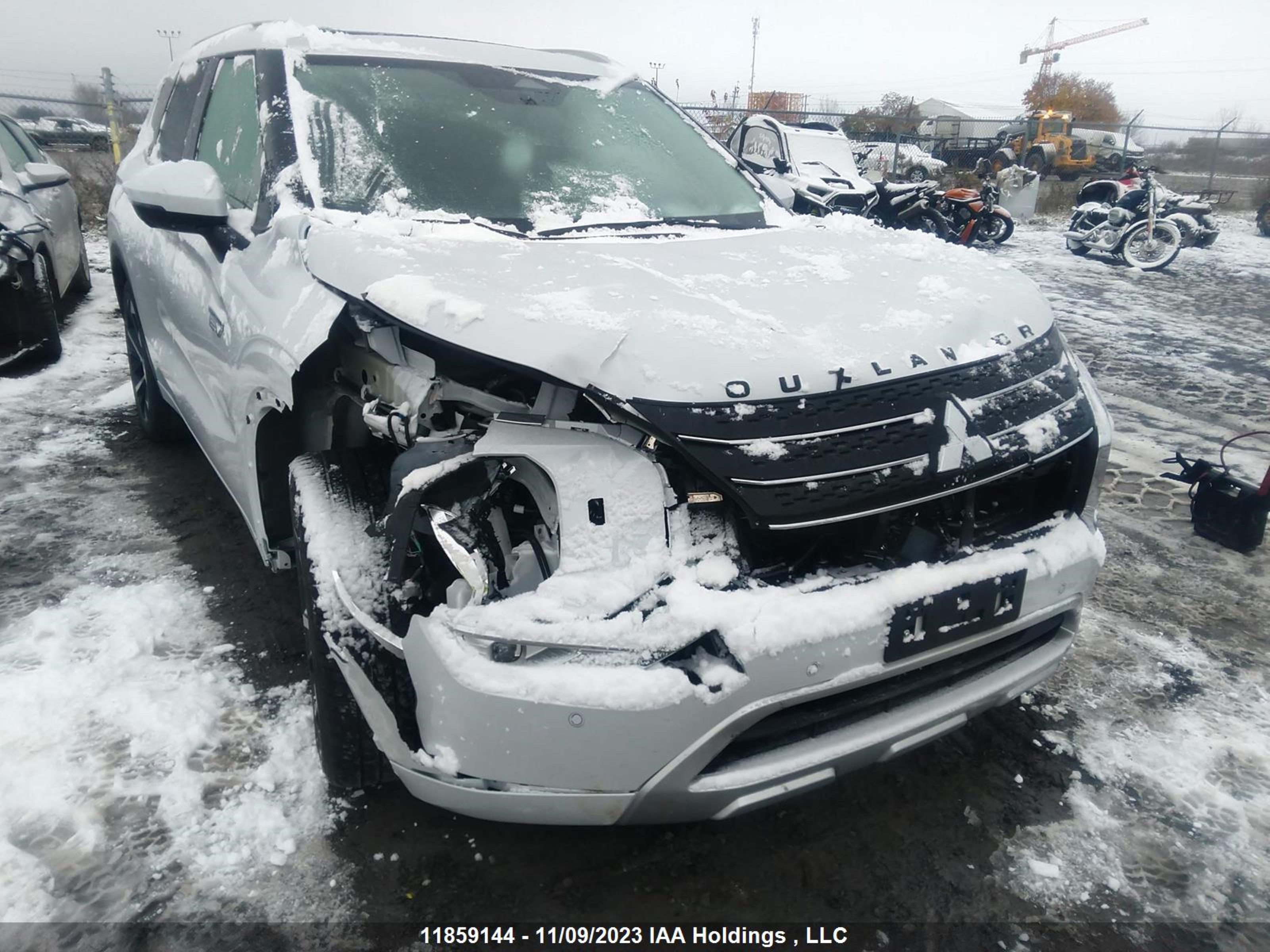 Photo 5 VIN: JA4T5VA95PZ610310 - MITSUBISHI OUTLANDER 