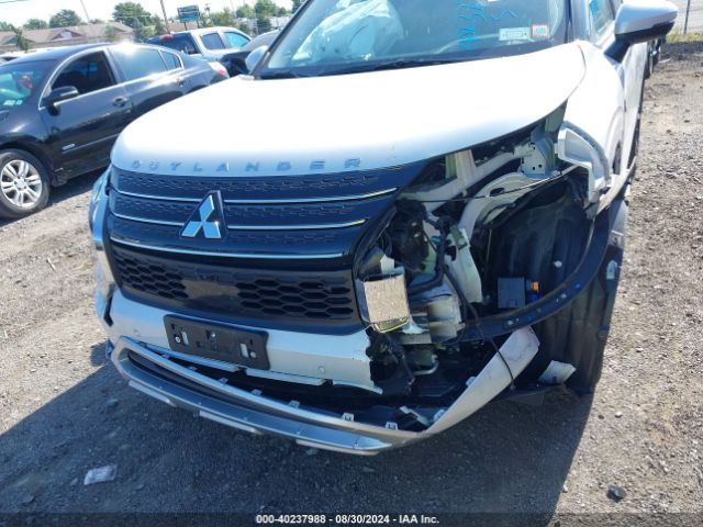 Photo 5 VIN: JA4T5VA96PZ016048 - MITSUBISHI OUTLANDER 