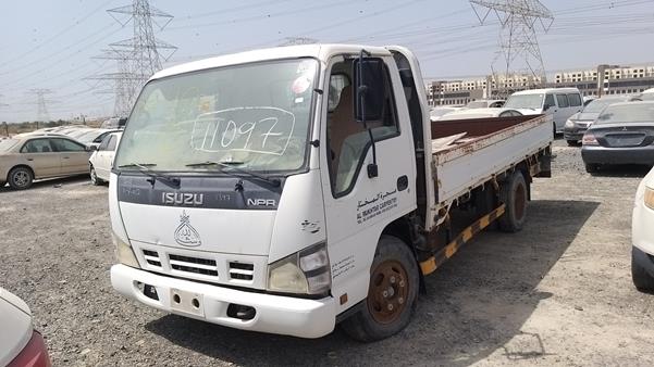 Photo 3 VIN: JAAKP34G987P15804 - ISUZU NPR 