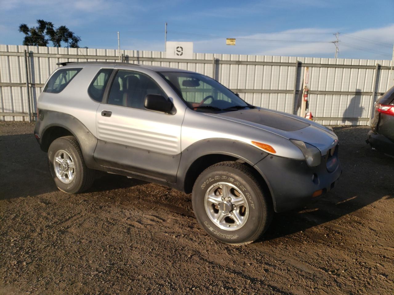 Photo 3 VIN: JACCN57X2X7990390 - ISUZU VEHICROSS 