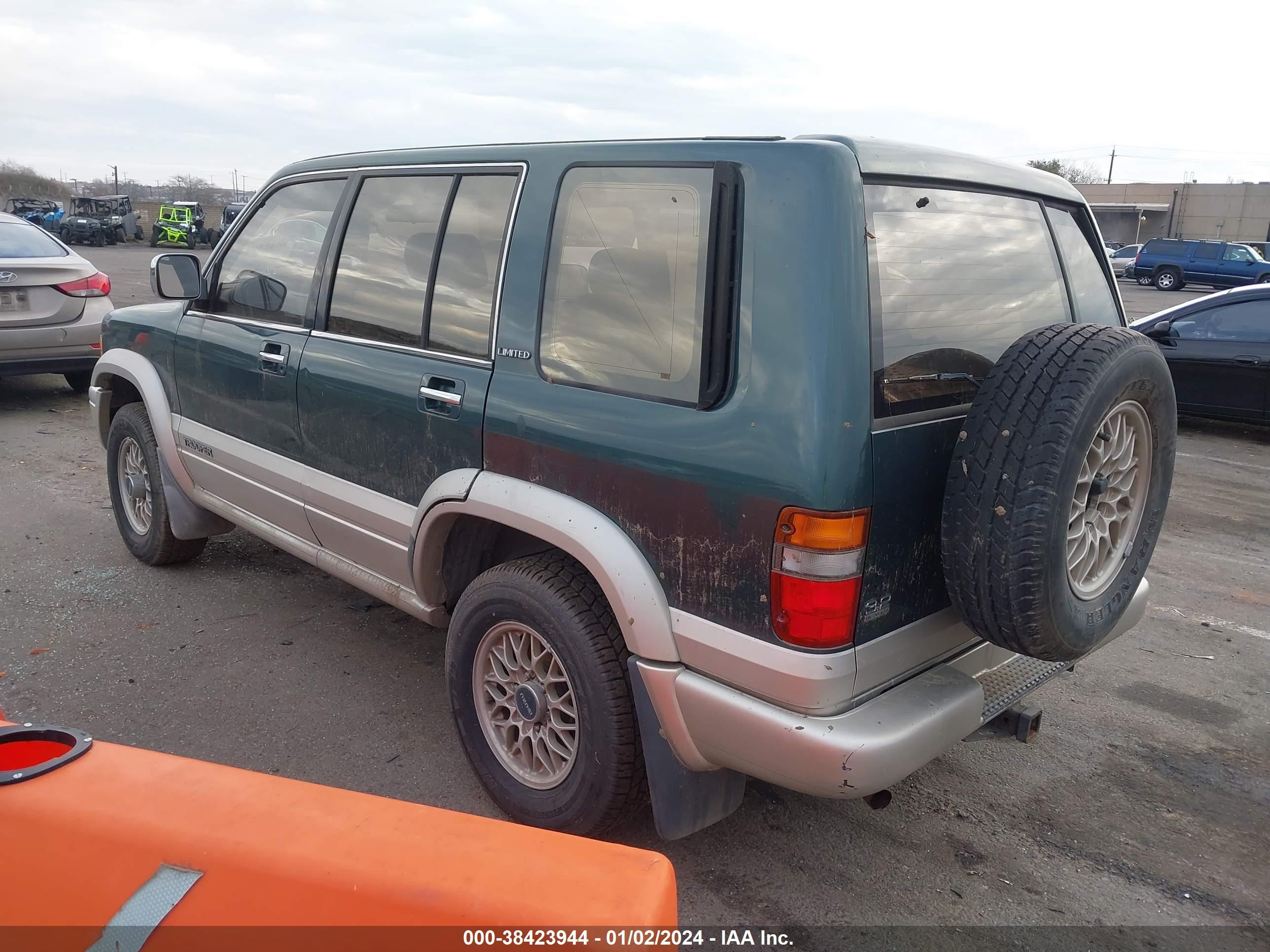 Photo 2 VIN: JACDJ58V8V7904624 - ISUZU TROOPER 