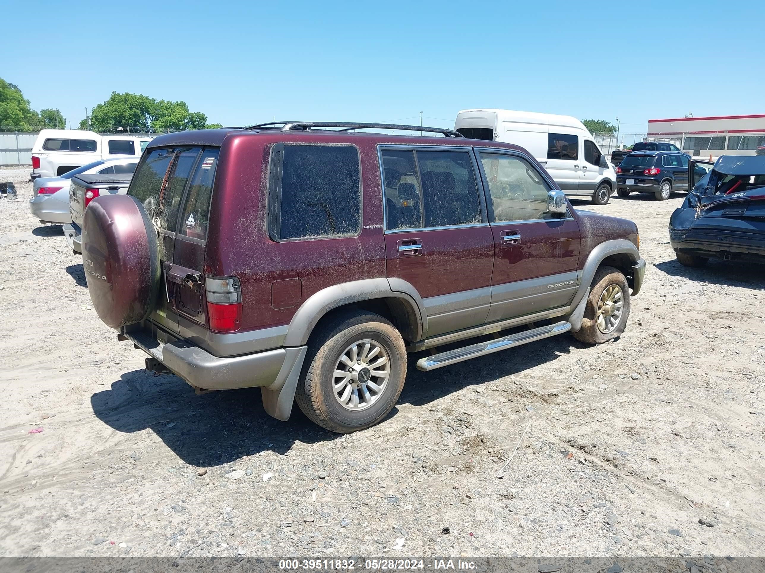 Photo 3 VIN: JACDS58X117J07544 - ISUZU TROOPER 