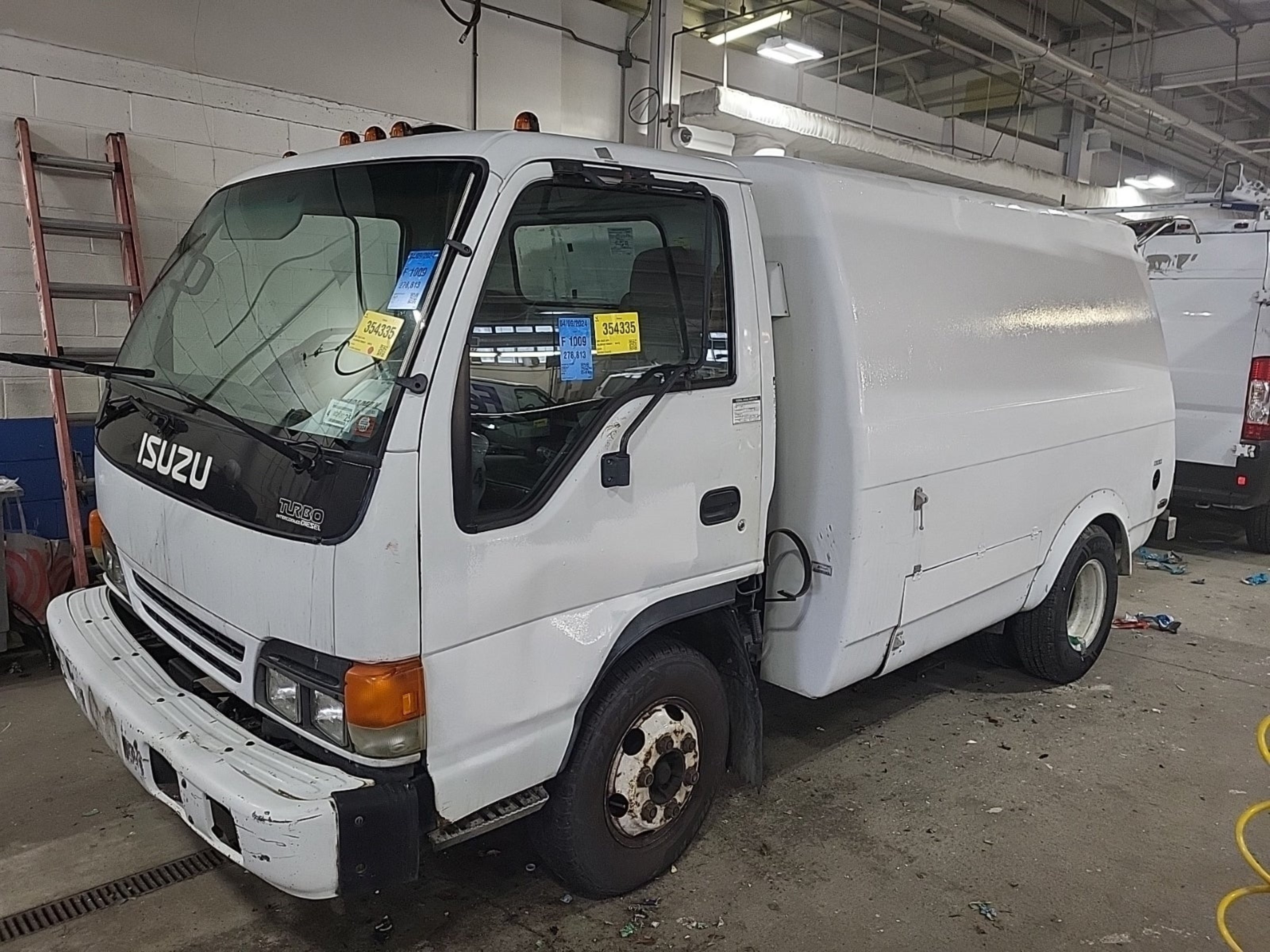 Photo 2 VIN: JALC4B14X17005941 - ISUZU NPR 