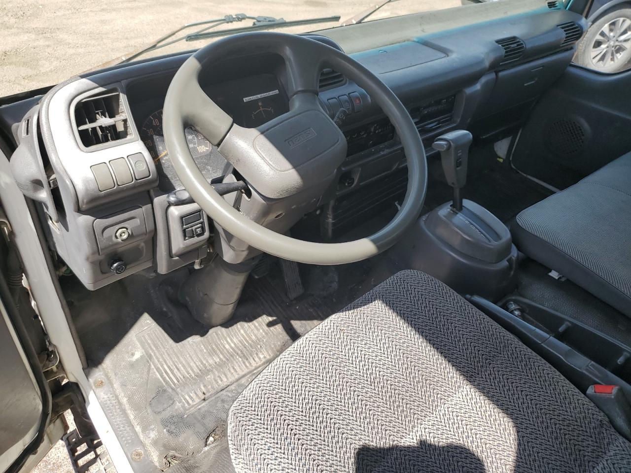 Photo 7 VIN: JALC4B1K7V7010311 - ISUZU NPR 