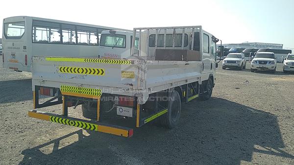 Photo 6 VIN: JAMKP33T3L7P00998 - ISUZU REWARD NP 