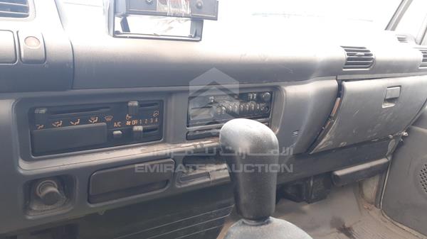 Photo 15 VIN: JAMKP34G677P11551 - ISUZU NPR 