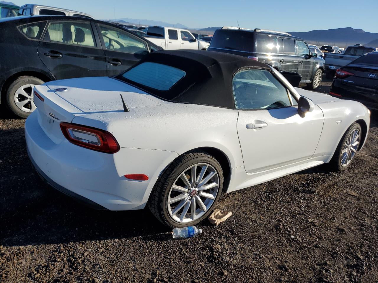 Photo 2 VIN: JC1NFAEK0H0104257 - FIAT 124 SPIDER 