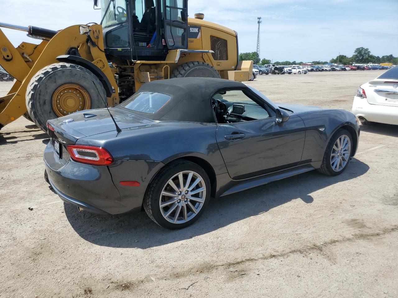 Photo 2 VIN: JC1NFAEK2H0107385 - FIAT 124 SPIDER 