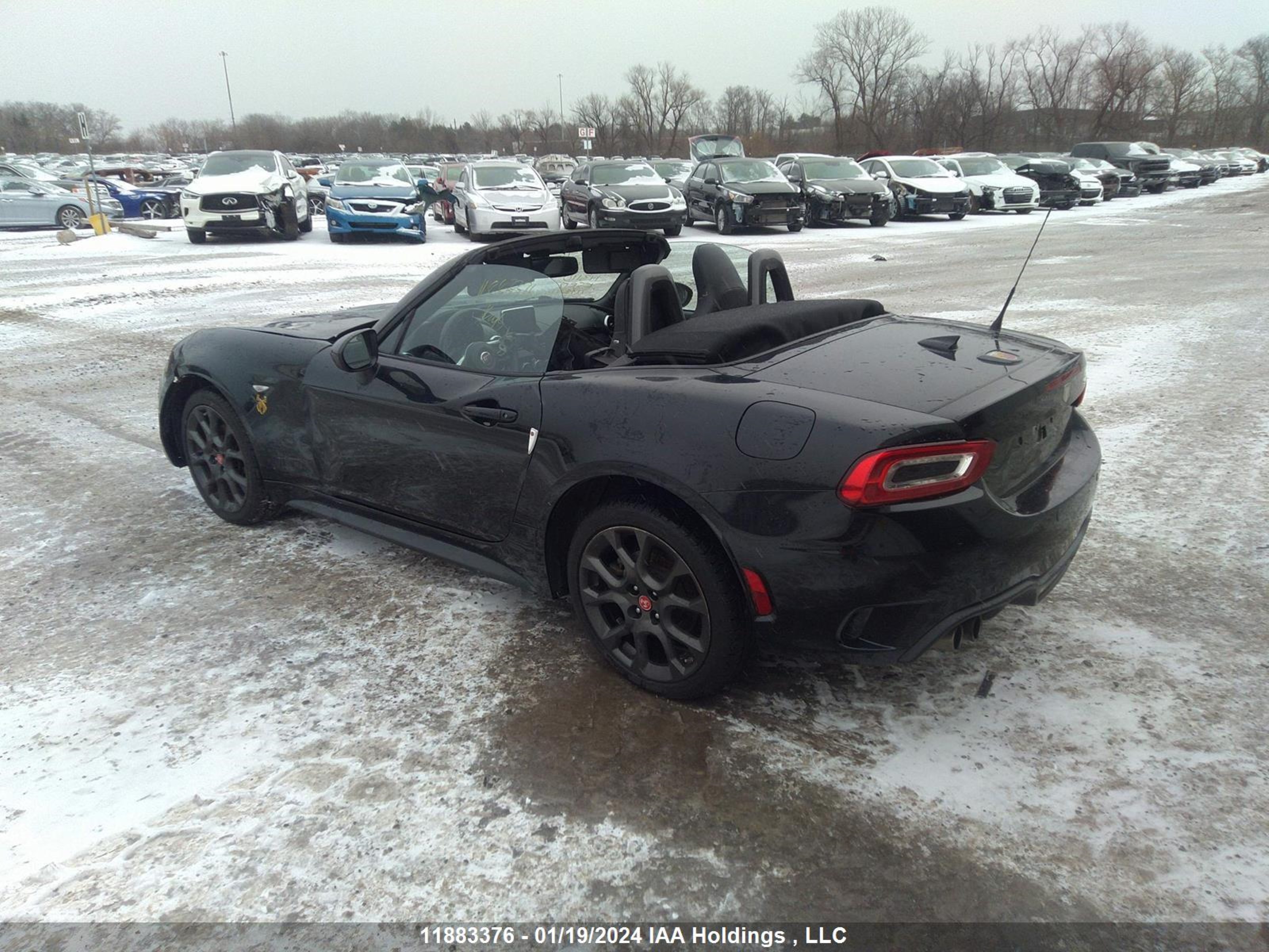 Photo 2 VIN: JC1NFAEK4H0113110 - FIAT 124 SPIDER 