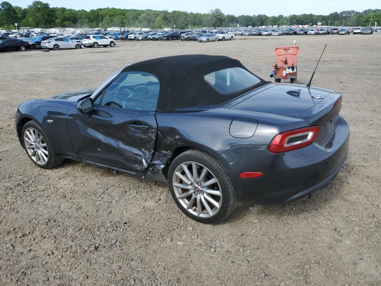 Photo 1 VIN: JC1NFAEK4J0137963 - FIAT 124 SPIDER 