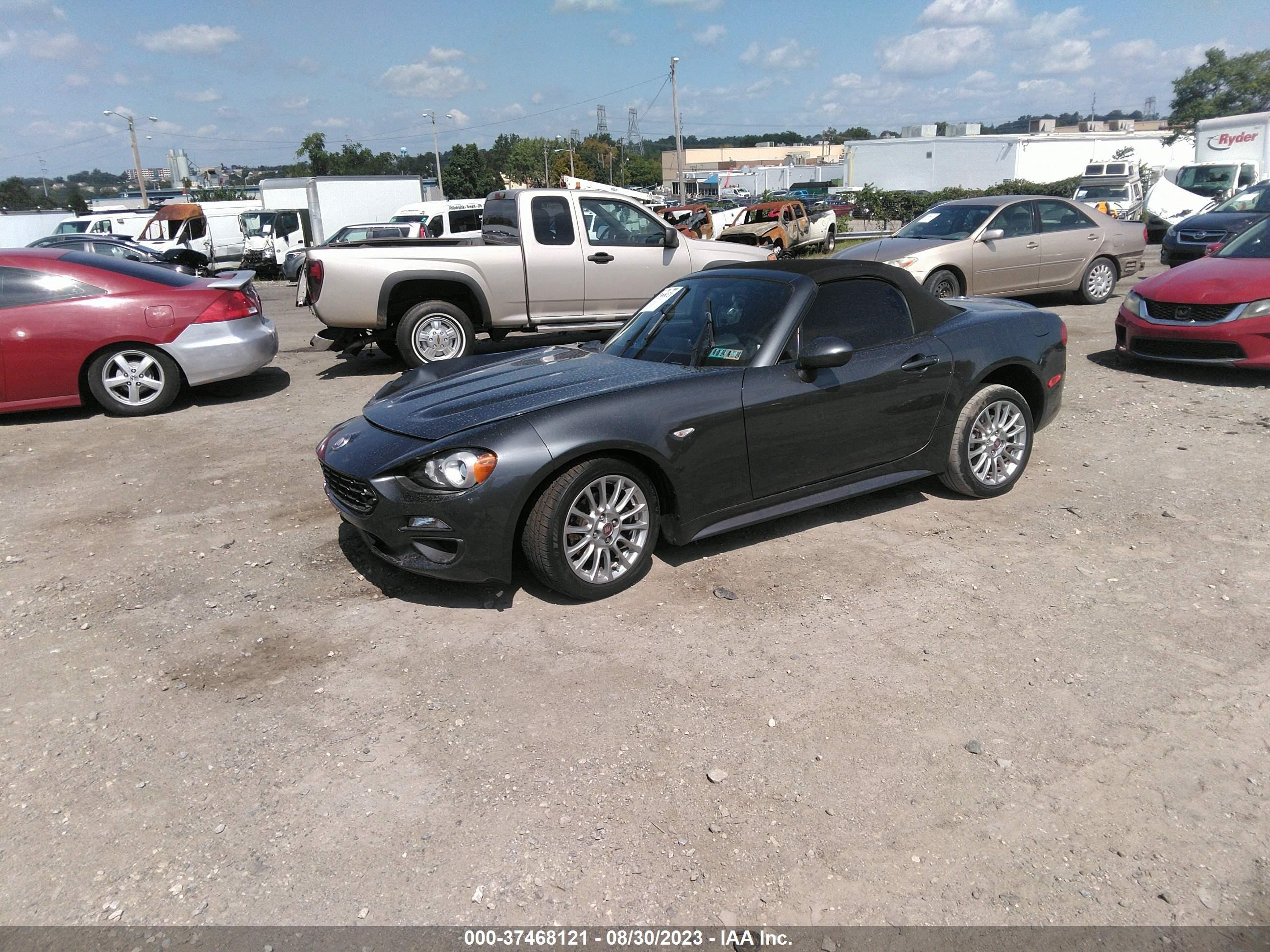 Photo 1 VIN: JC1NFAEK9H0102314 - FIAT 124 SPIDER 