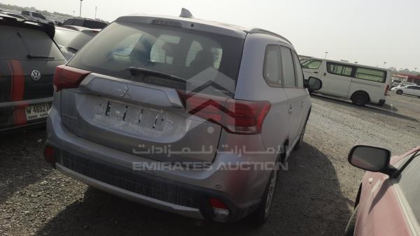 Photo 8 VIN: JE4LZ21W7HJ703141 - MITSUBISHI OUTLANDER 