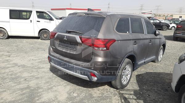 Photo 8 VIN: JE4LZ21WXHJ713307 - MITSUBISHI OUTLANDER 