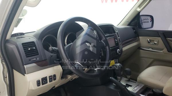 Photo 8 VIN: JE4MR62N2HJ704523 - MITSUBISHI PAJERO 