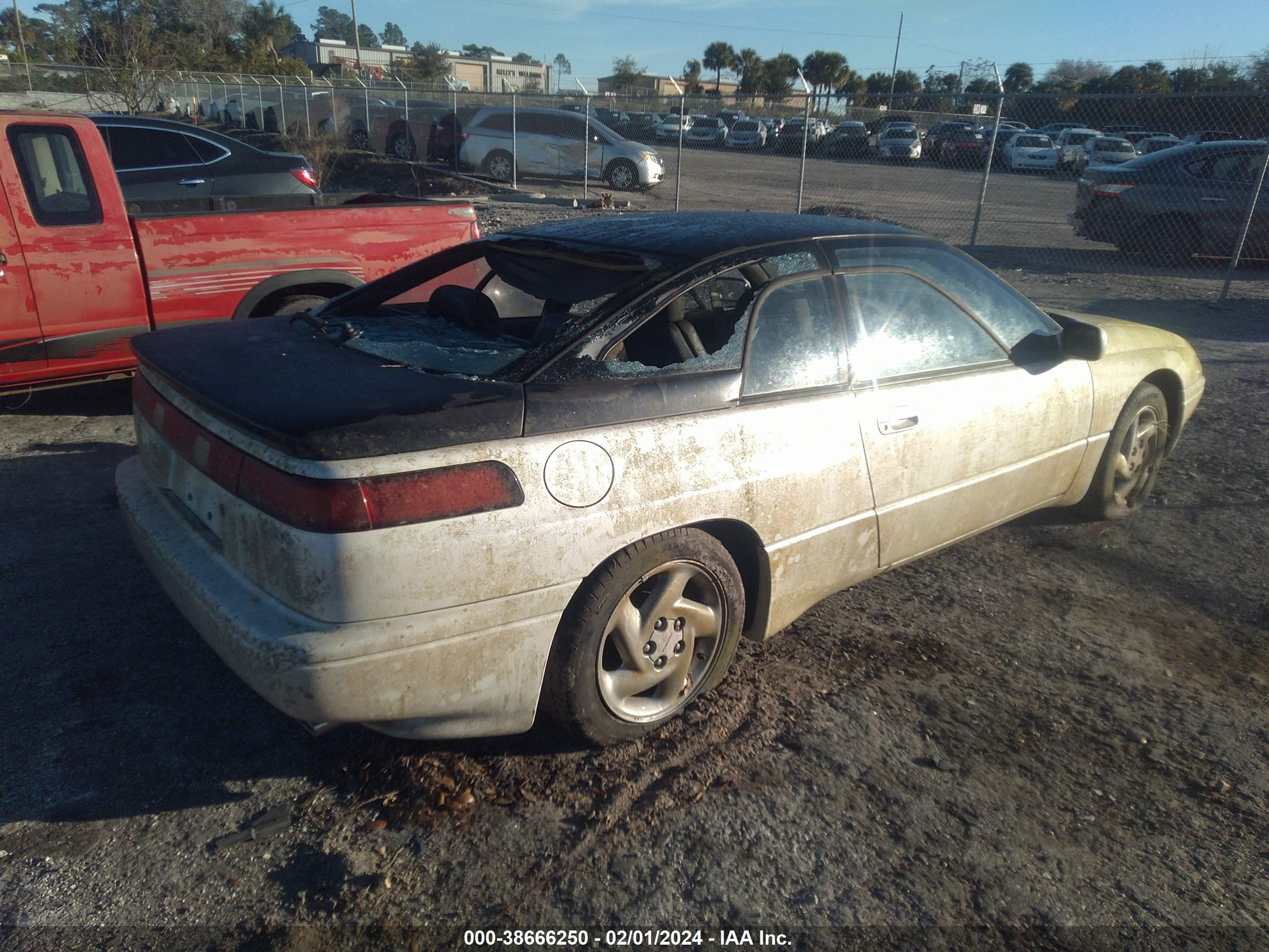 Photo 3 VIN: JF1CX3434NH104147 - SUBARU SVX 