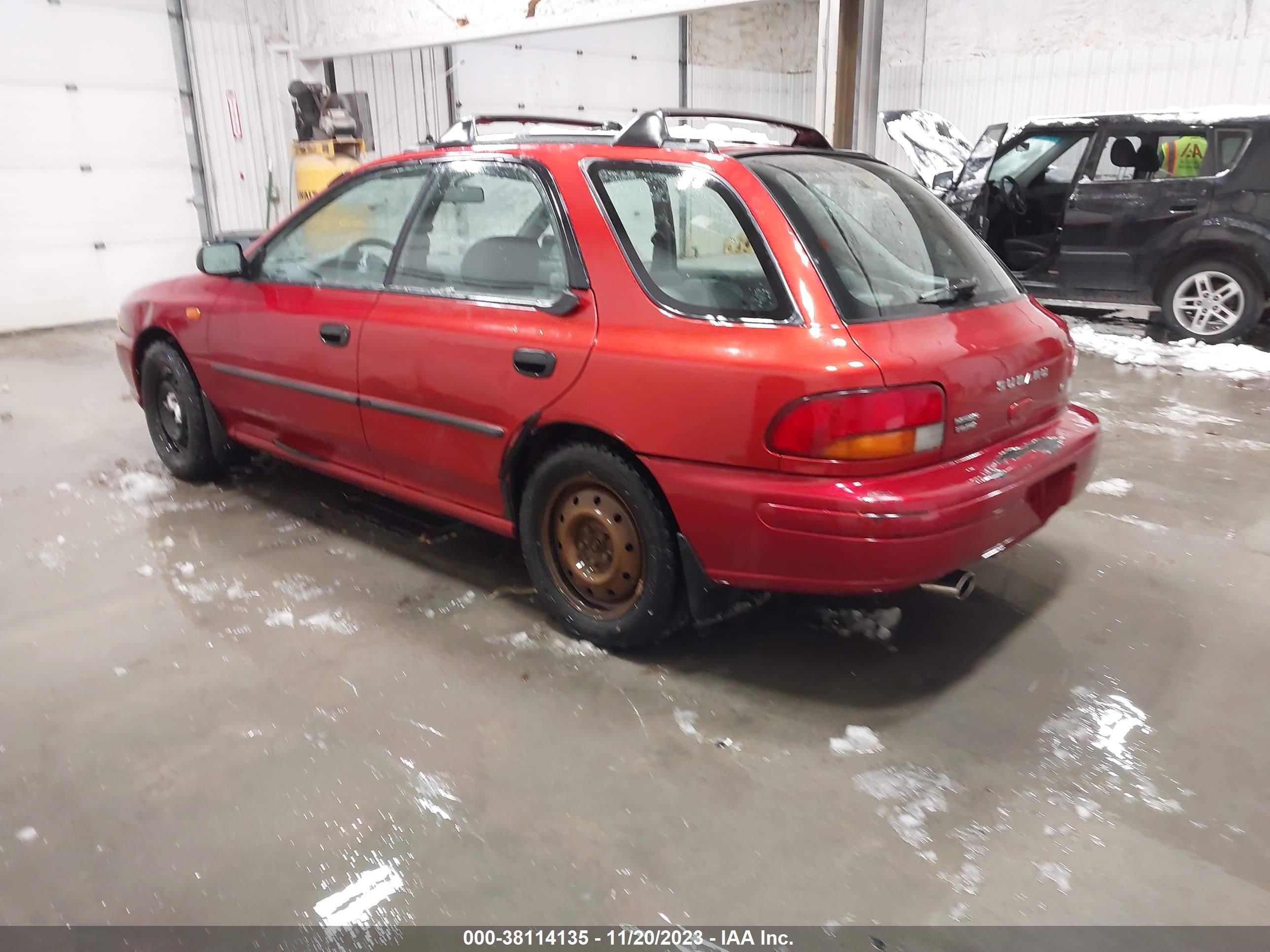 Photo 2 VIN: JF1GF4352YH807571 - SUBARU IMPREZA 