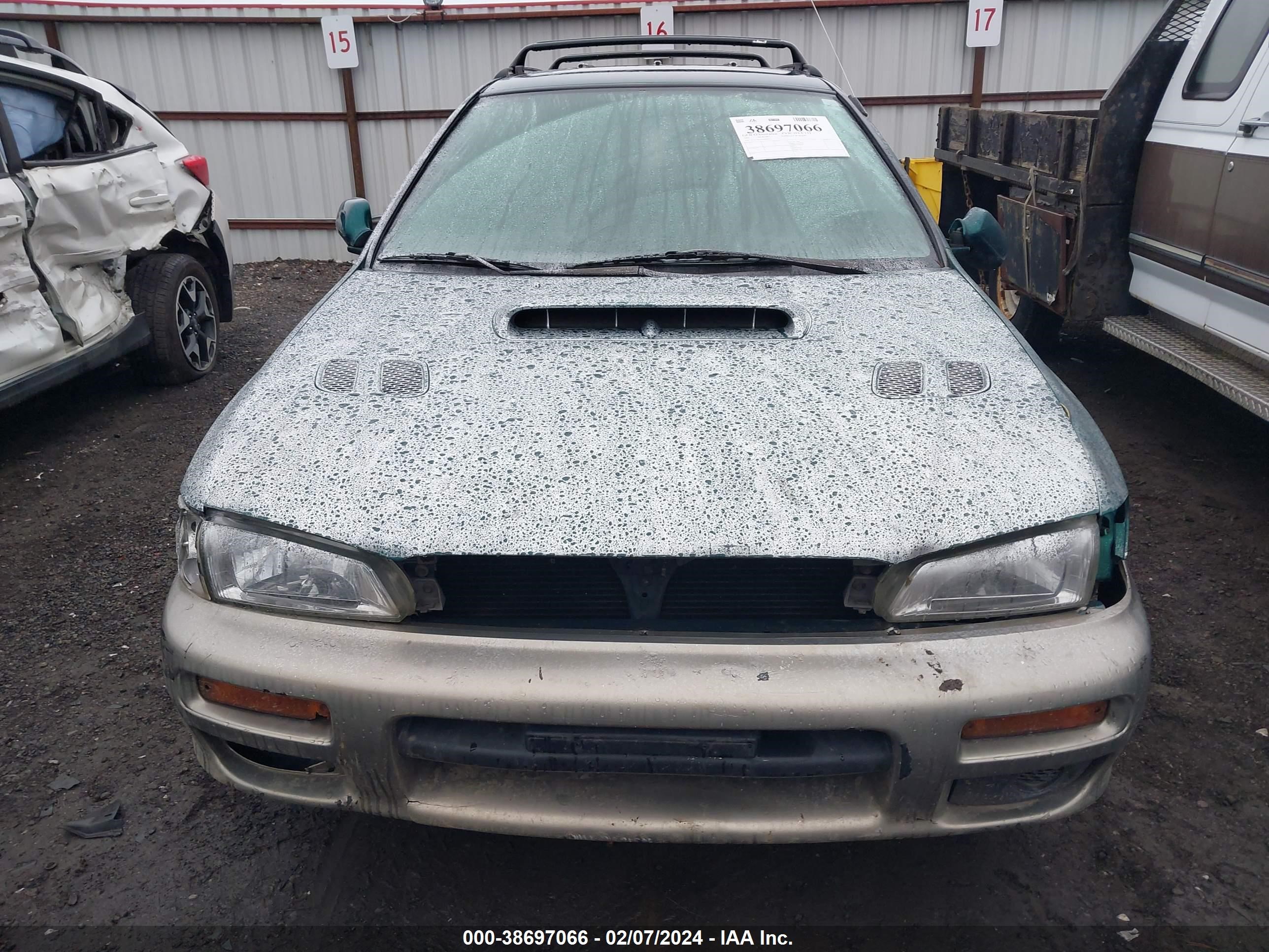 Photo 11 VIN: JF1GF48531H804323 - SUBARU IMPREZA 