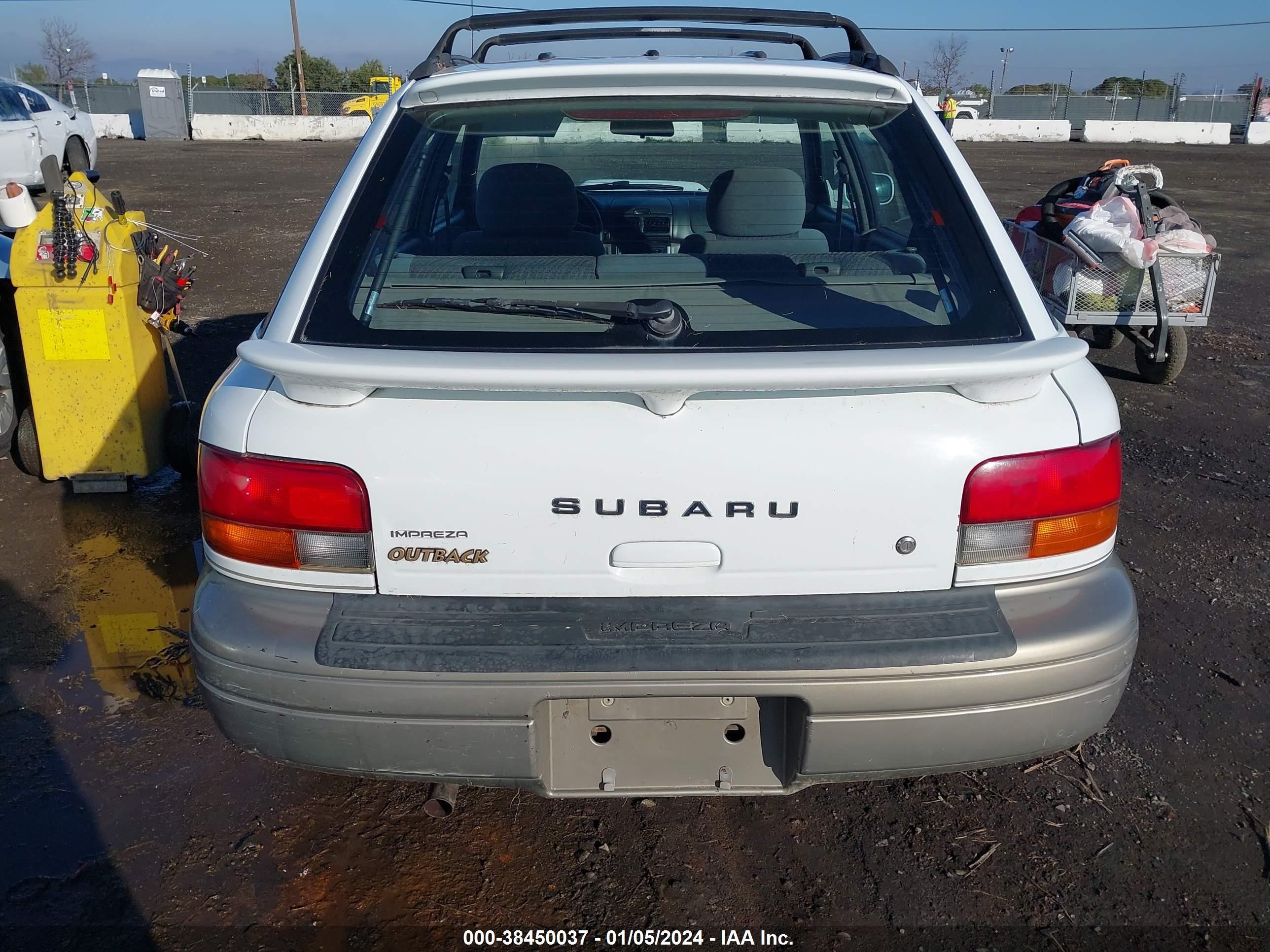 Photo 15 VIN: JF1GF48561H802968 - SUBARU IMPREZA 