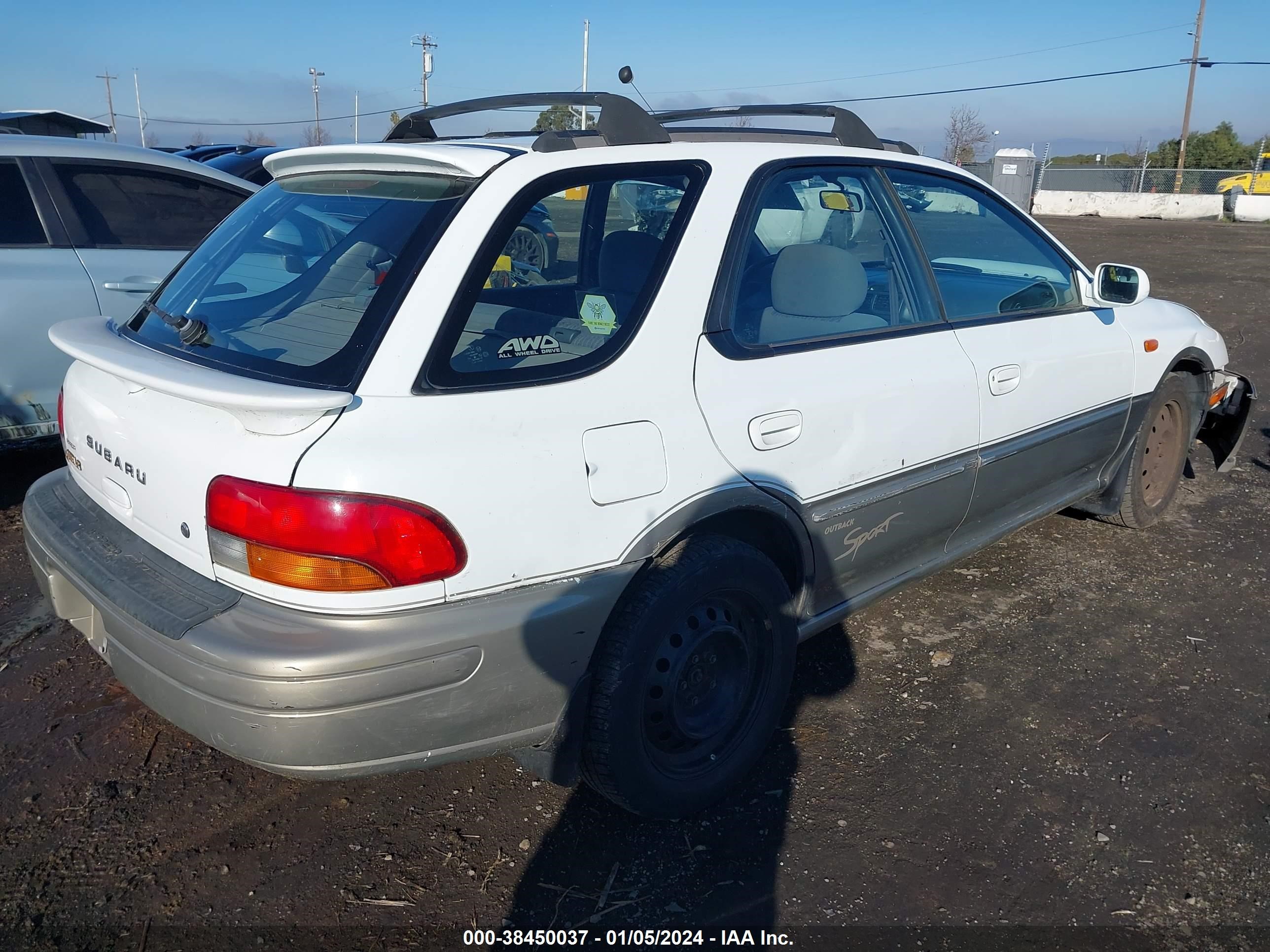 Photo 3 VIN: JF1GF48561H802968 - SUBARU IMPREZA 